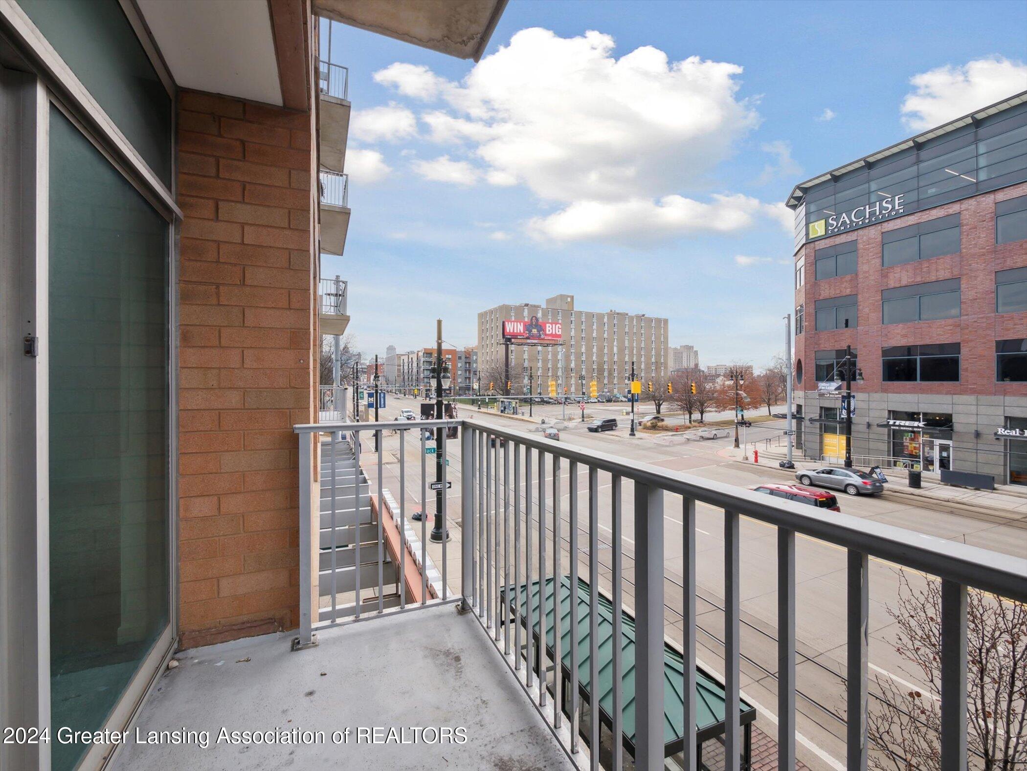 Detroit, Michigan 48201, United States, 1 Bedroom Bedrooms, ,2 BathroomsBathrooms,Residential,Active,21882