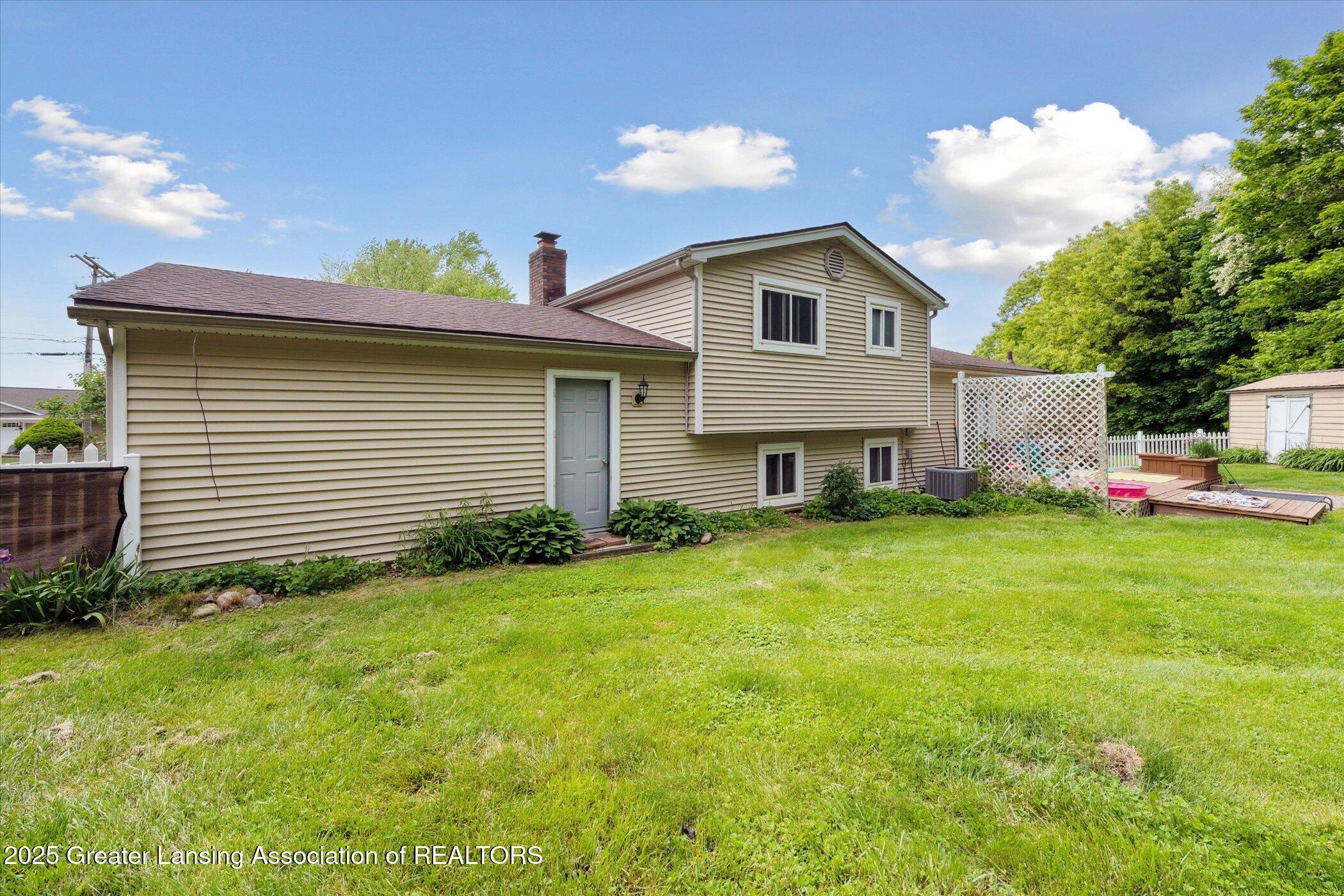 Brighton, Michigan 48114, United States, 4 Bedrooms Bedrooms, ,2 BathroomsBathrooms,Residential,Pending,141456