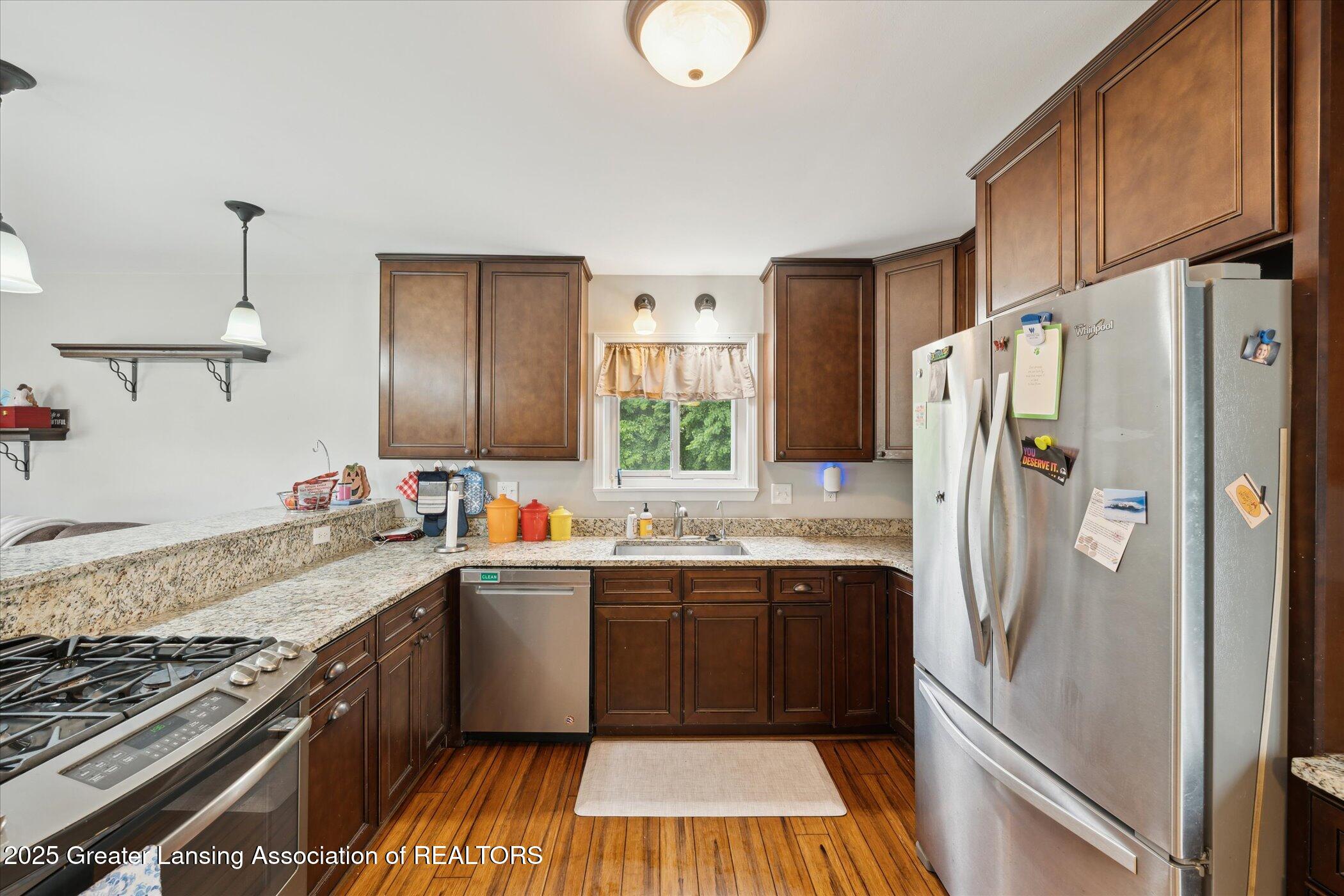 Brighton, Michigan 48114, United States, 4 Bedrooms Bedrooms, ,2 BathroomsBathrooms,Residential,Pending,141456