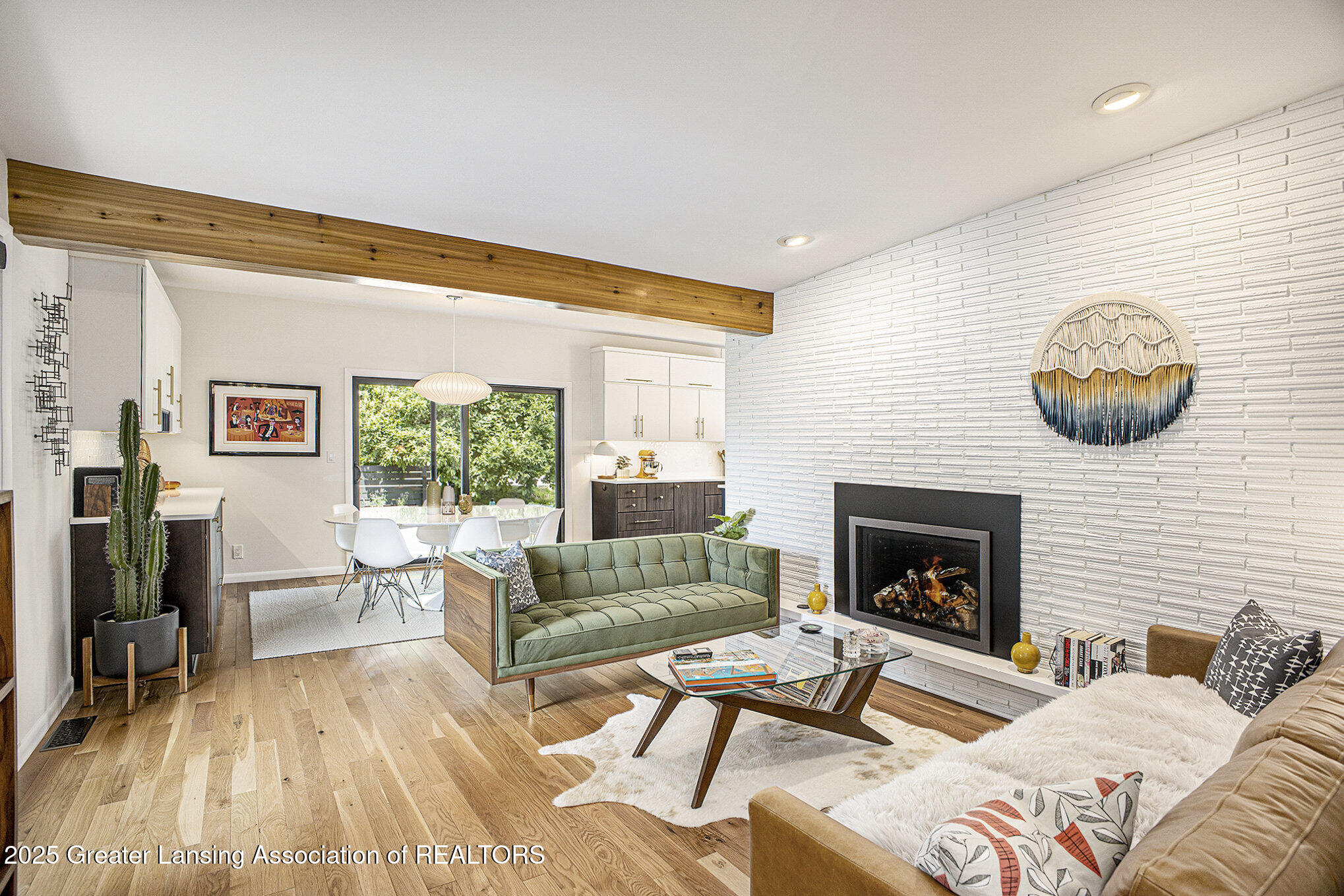 East Lansing, Michigan 48823, United States, 3 Bedrooms Bedrooms, ,2 BathroomsBathrooms,Residential,Coming Soon,177612