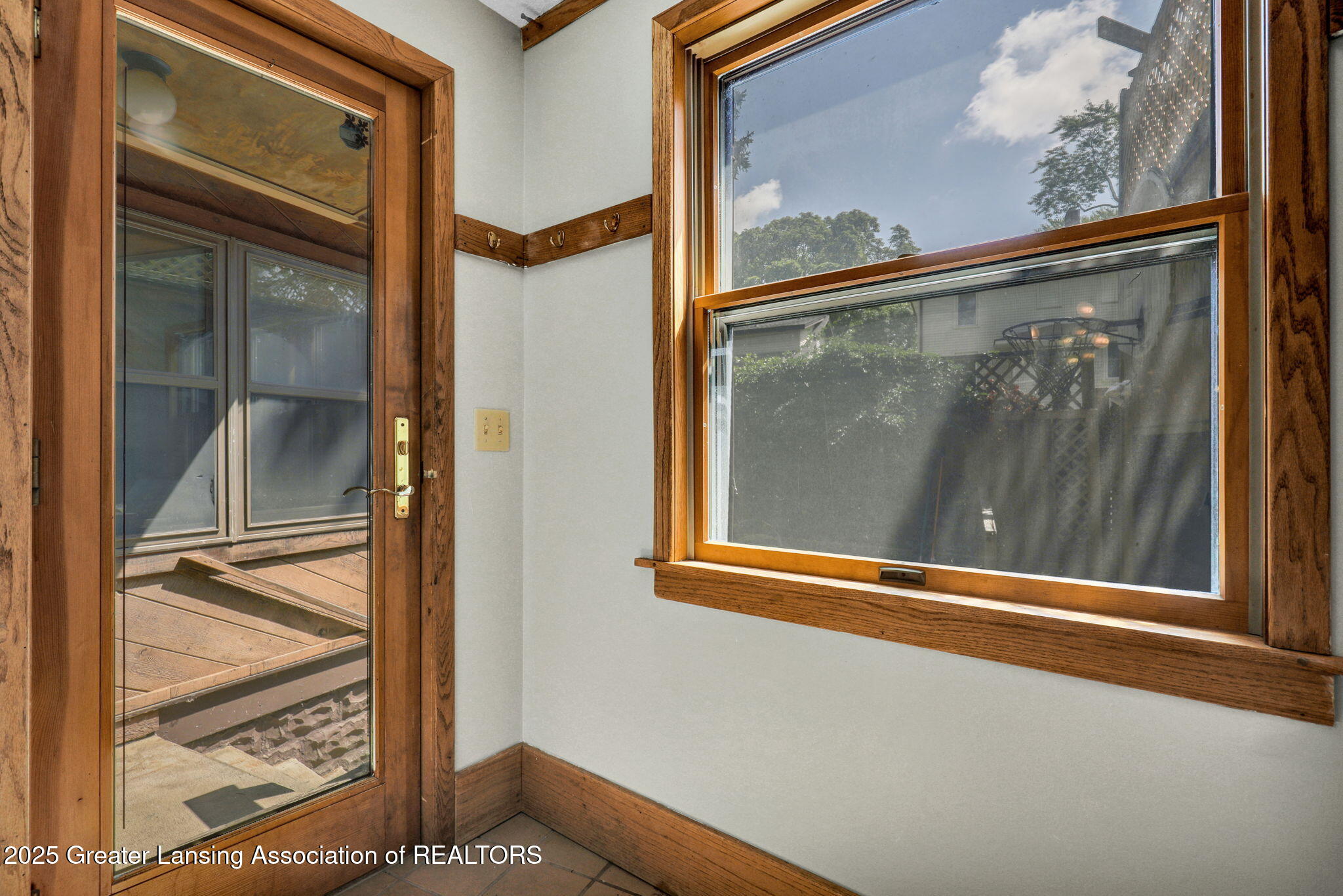 East Lansing, Michigan 48823, United States, 3 Bedrooms Bedrooms, ,2 BathroomsBathrooms,Residential,Active,181210