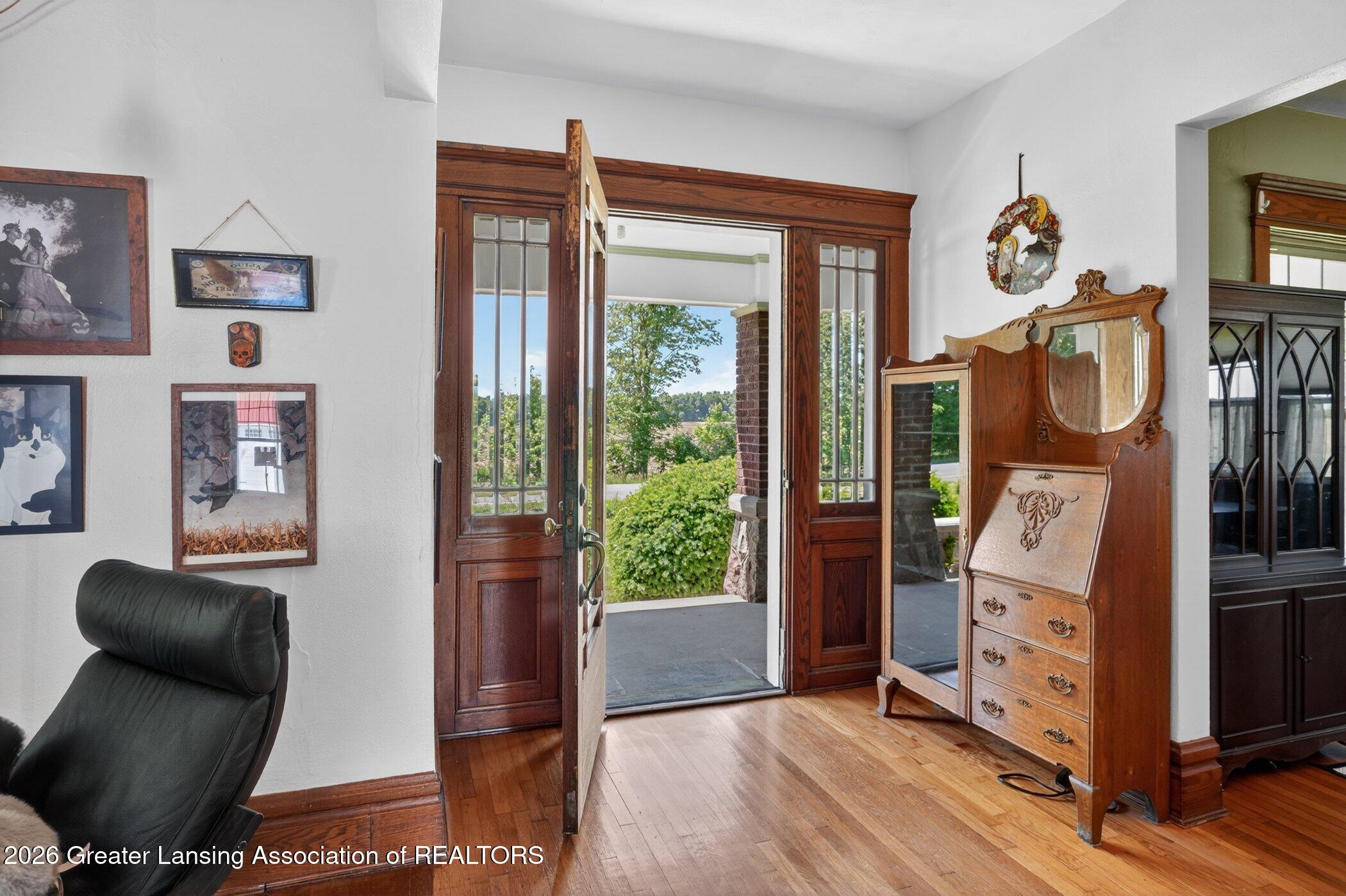 4144-W-Barnes-Rd-WindowStill-Photography