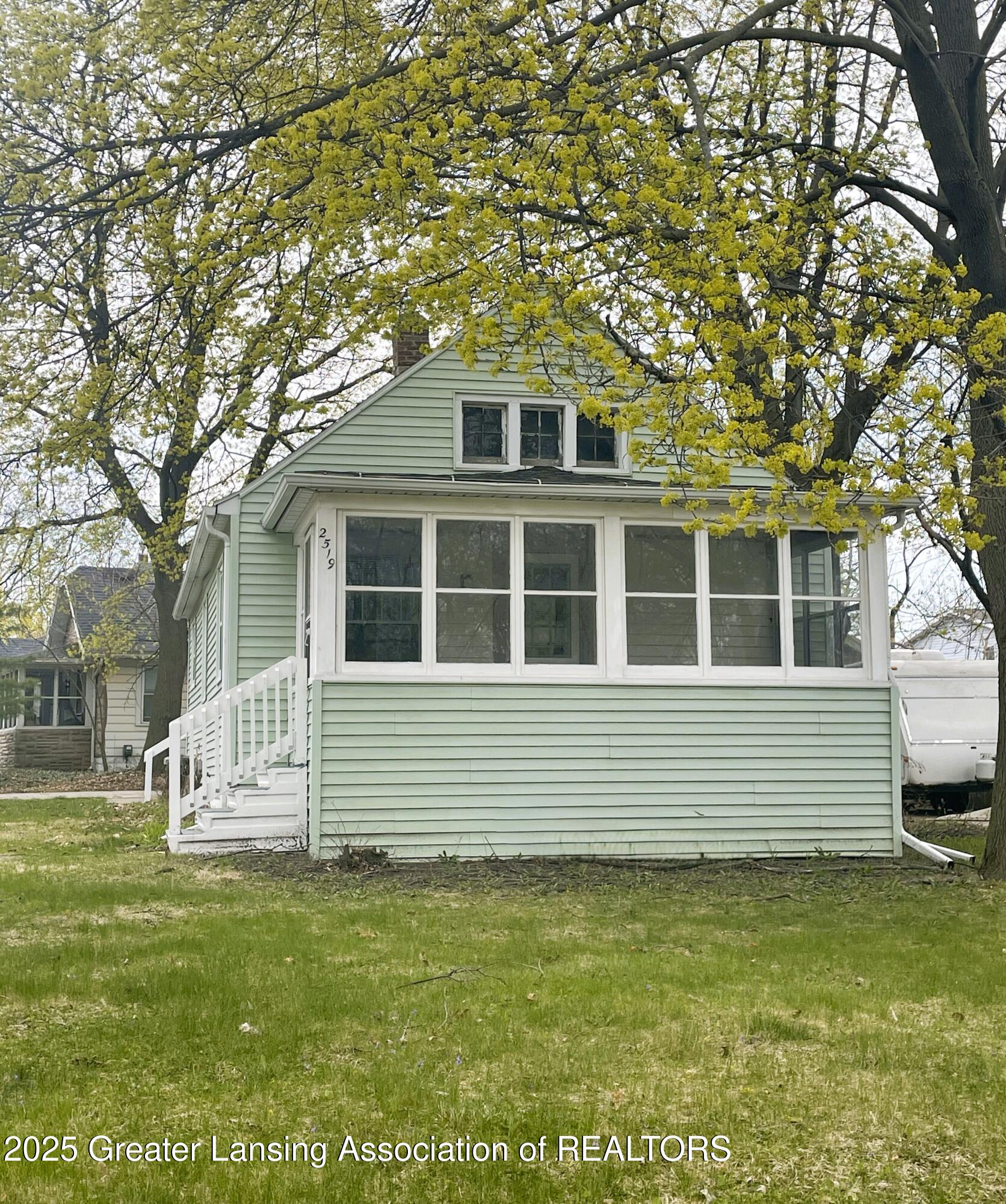 Lansing, Michigan 48910, United States, 2 Bedrooms Bedrooms, ,1 BathroomBathrooms,Residential,Active,18471