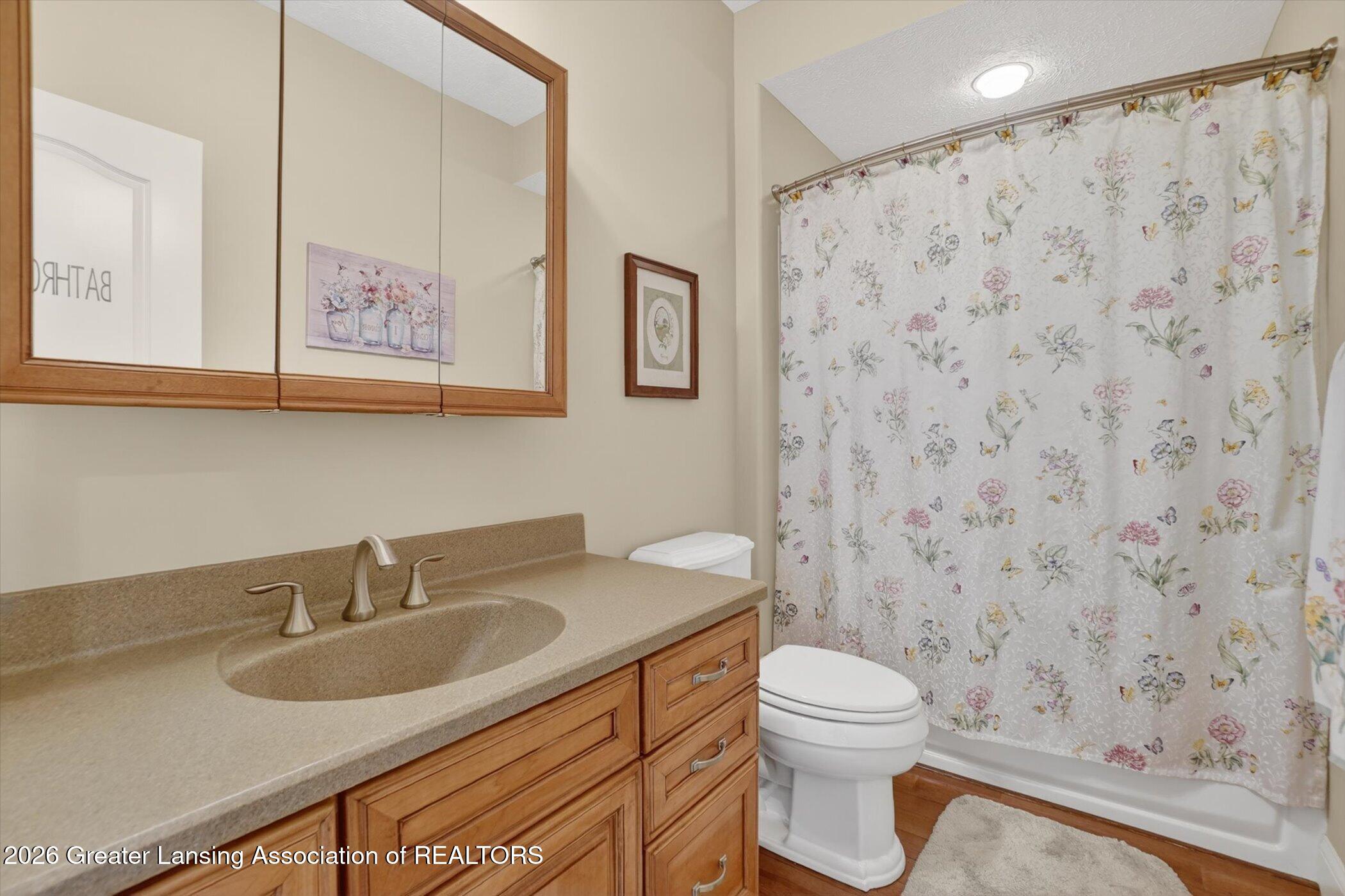 1800 Wilderness Dr, Dewitt, MI, 48820, USA, 5 Bedrooms Bedrooms, ,3 BathroomsBathrooms,Residential,Active,1800 Wilderness Dr,295947
