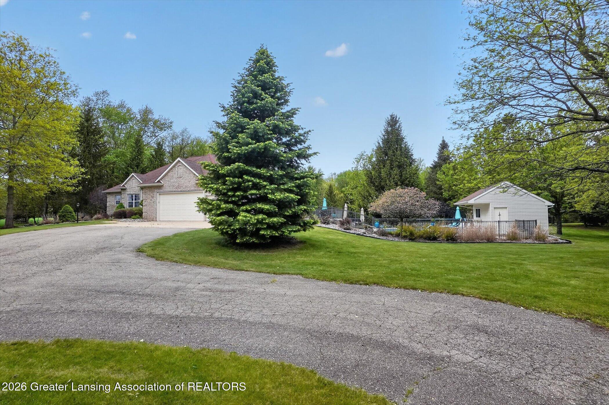 1800 Wilderness Dr, Dewitt, MI, 48820, USA, 5 Bedrooms Bedrooms, ,3 BathroomsBathrooms,Residential,Active,1800 Wilderness Dr,295947