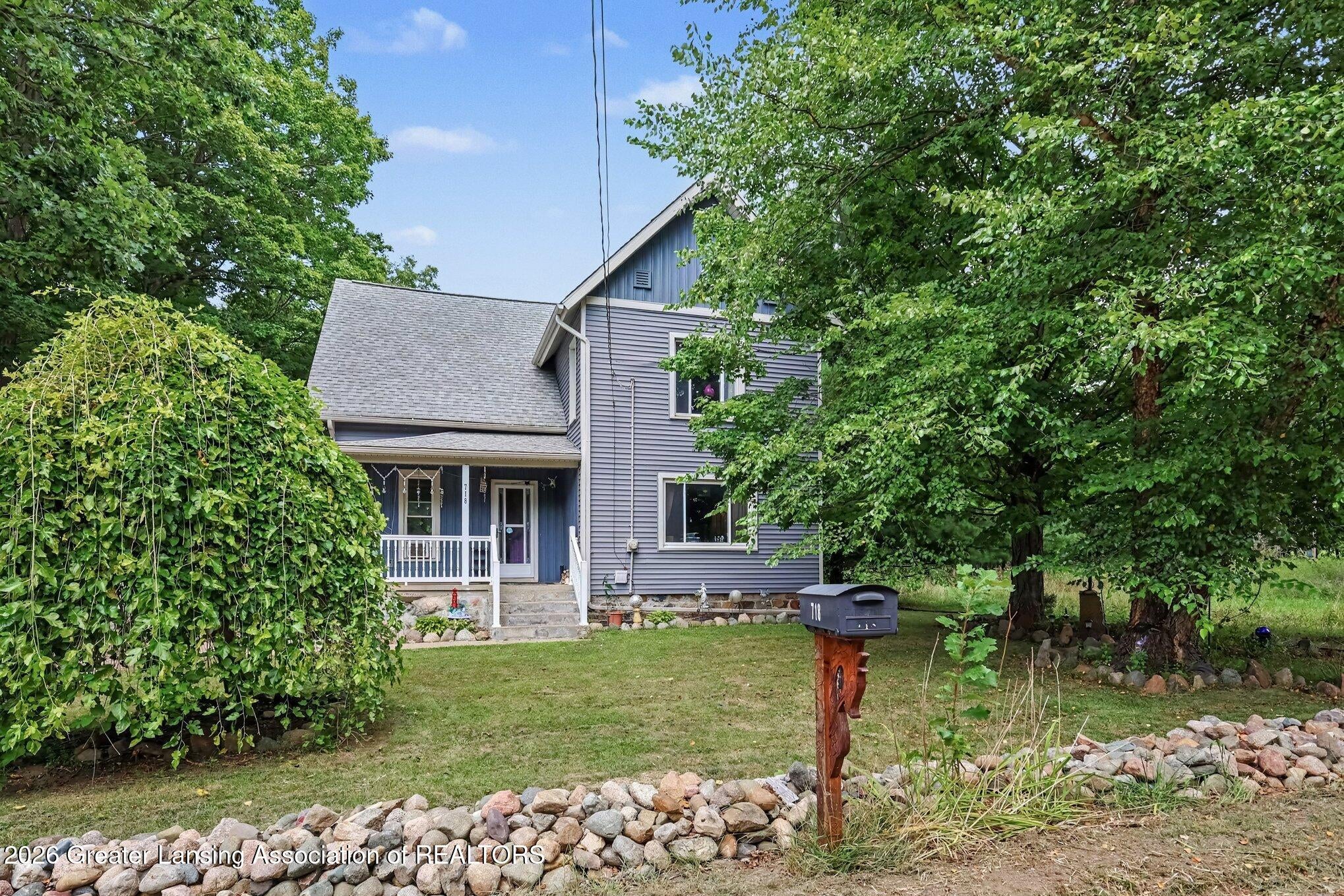 718 E Race Road - Photo 3