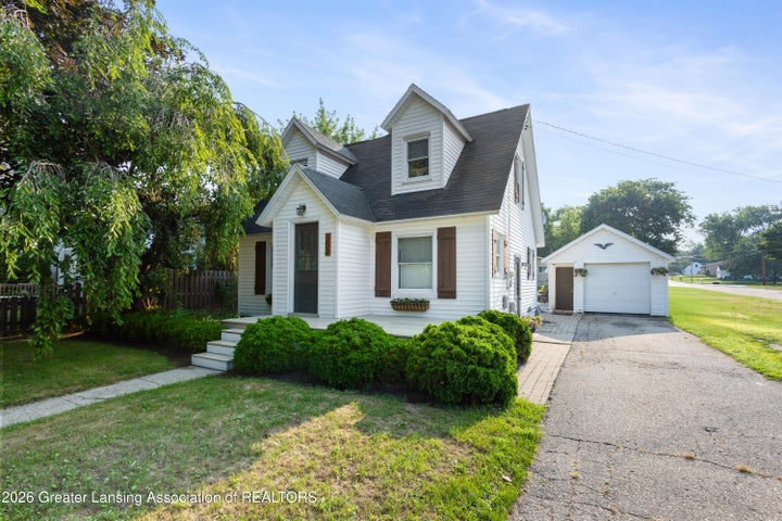 302 Wilson Street, DeWitt, MI 48820