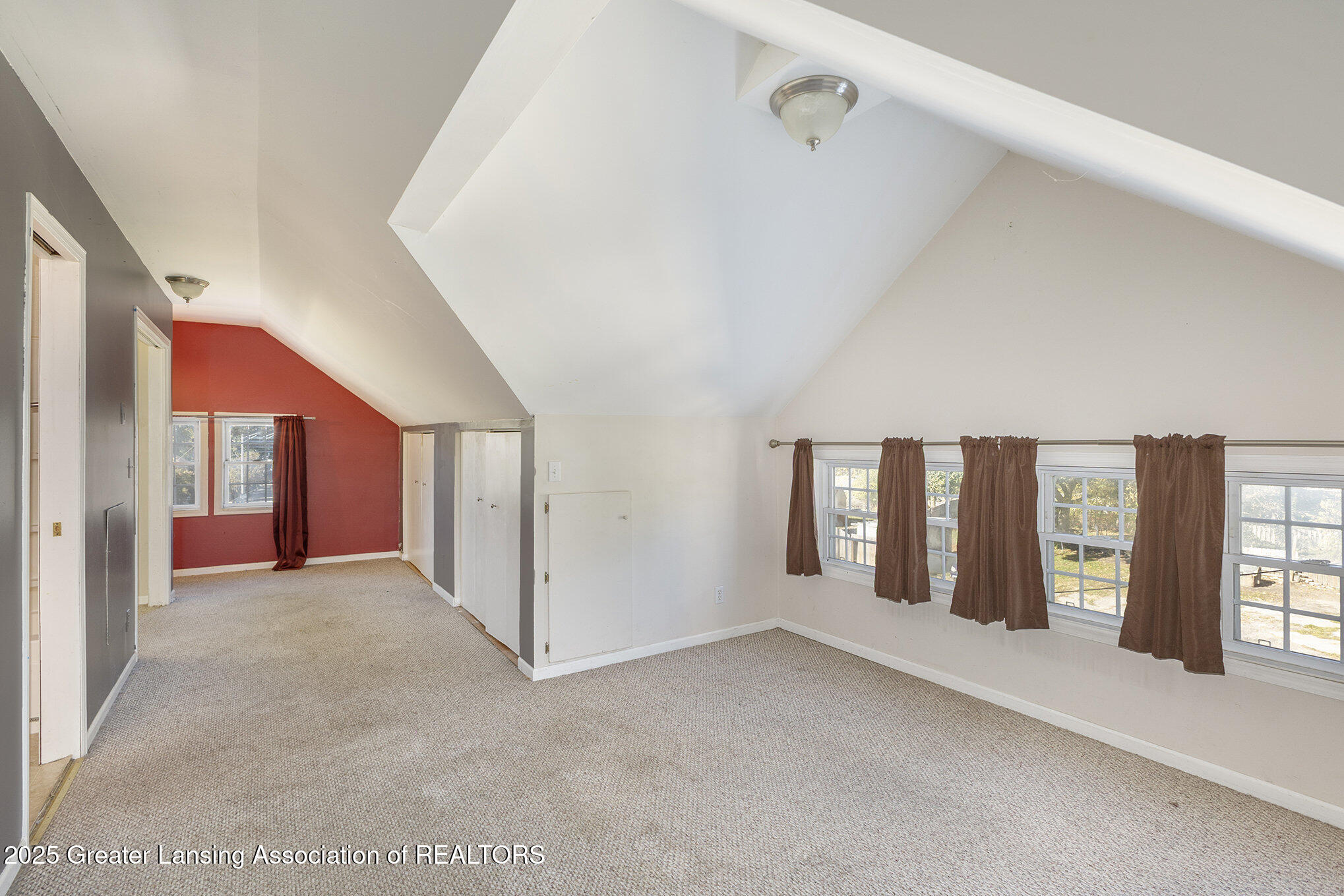 Lansing, Michigan 48912, United States, 3 Bedrooms Bedrooms, ,2 BathroomsBathrooms,Residential,Active,231340