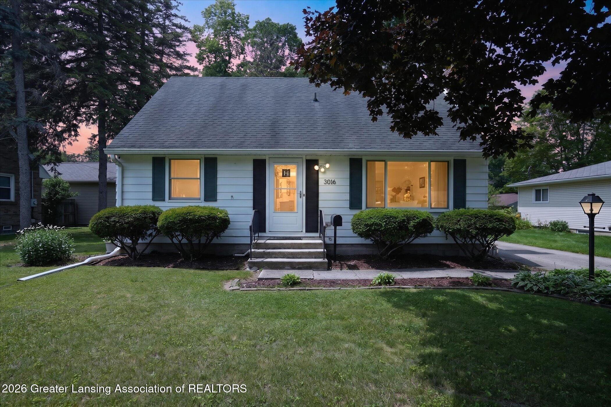 Photo 1 of 44 — 3016 S Deerfield Avenue, Lansing, MI 48911