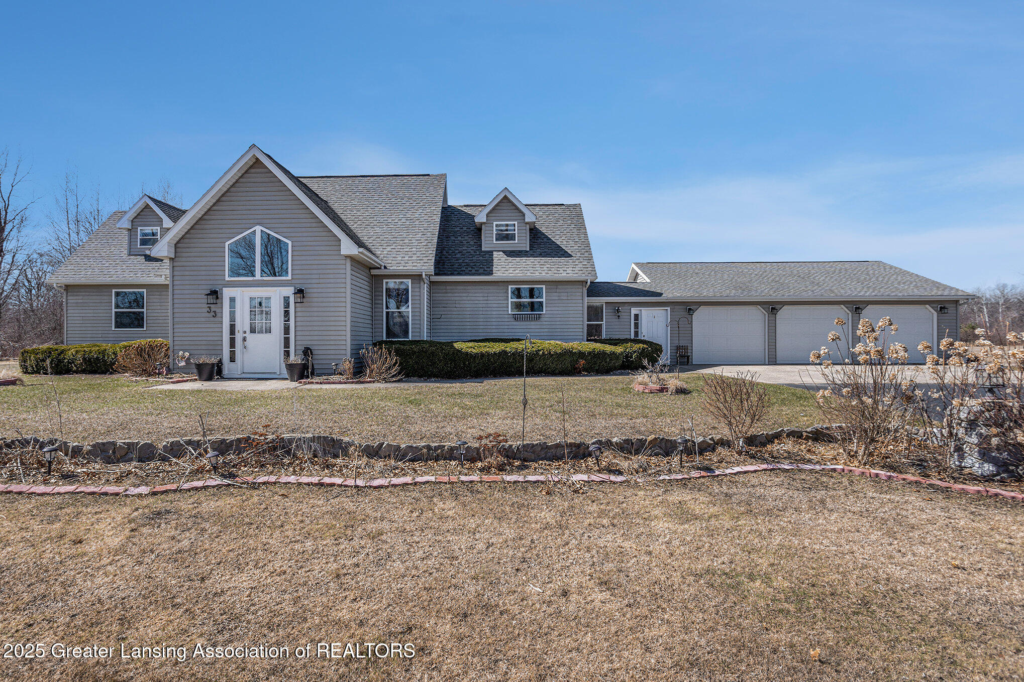 Shepherd, Michigan 48883, United States, 3 Bedrooms Bedrooms, ,3 BathroomsBathrooms,Residential,Active,96545