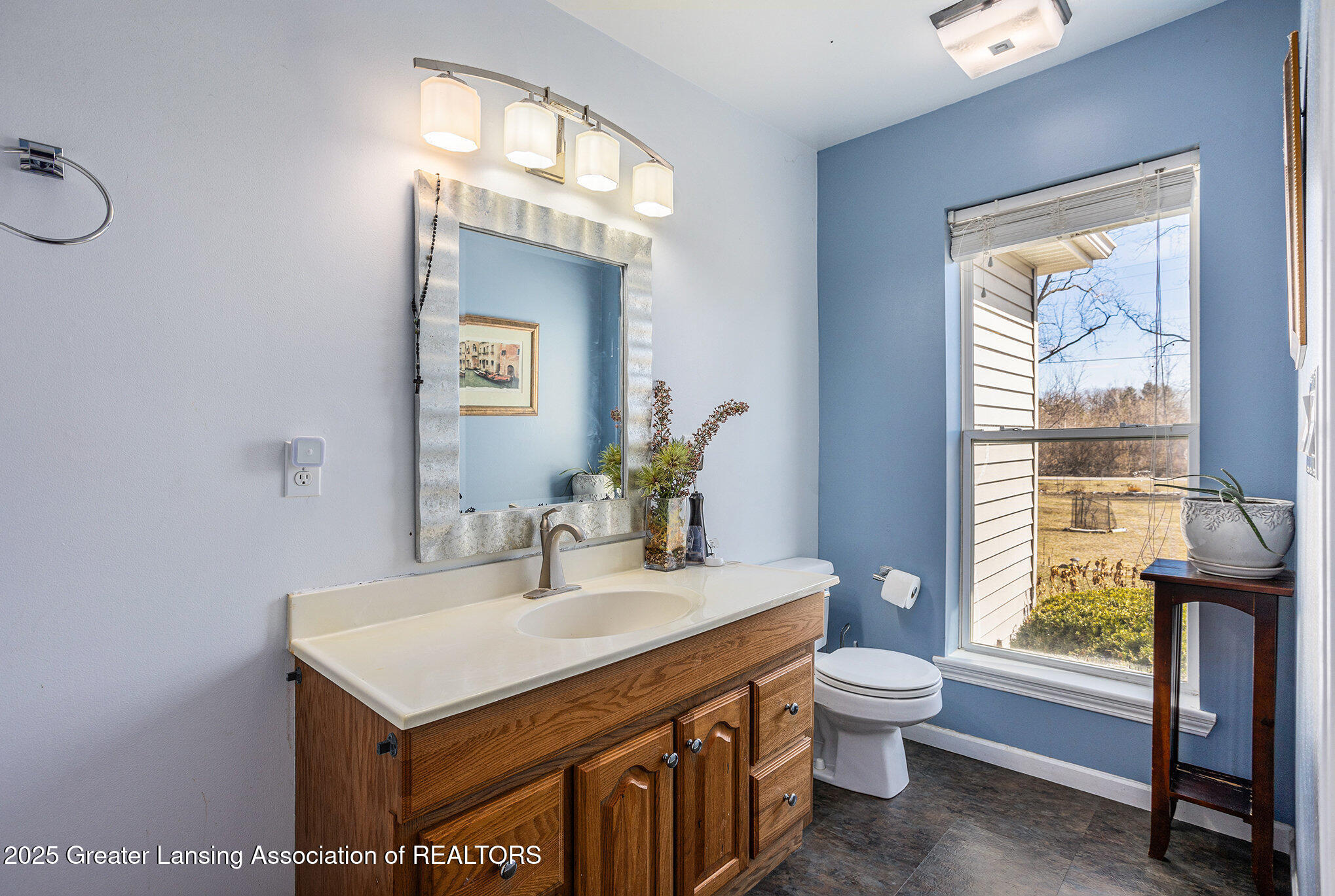 Shepherd, Michigan 48883, United States, 3 Bedrooms Bedrooms, ,3 BathroomsBathrooms,Residential,Active,96545