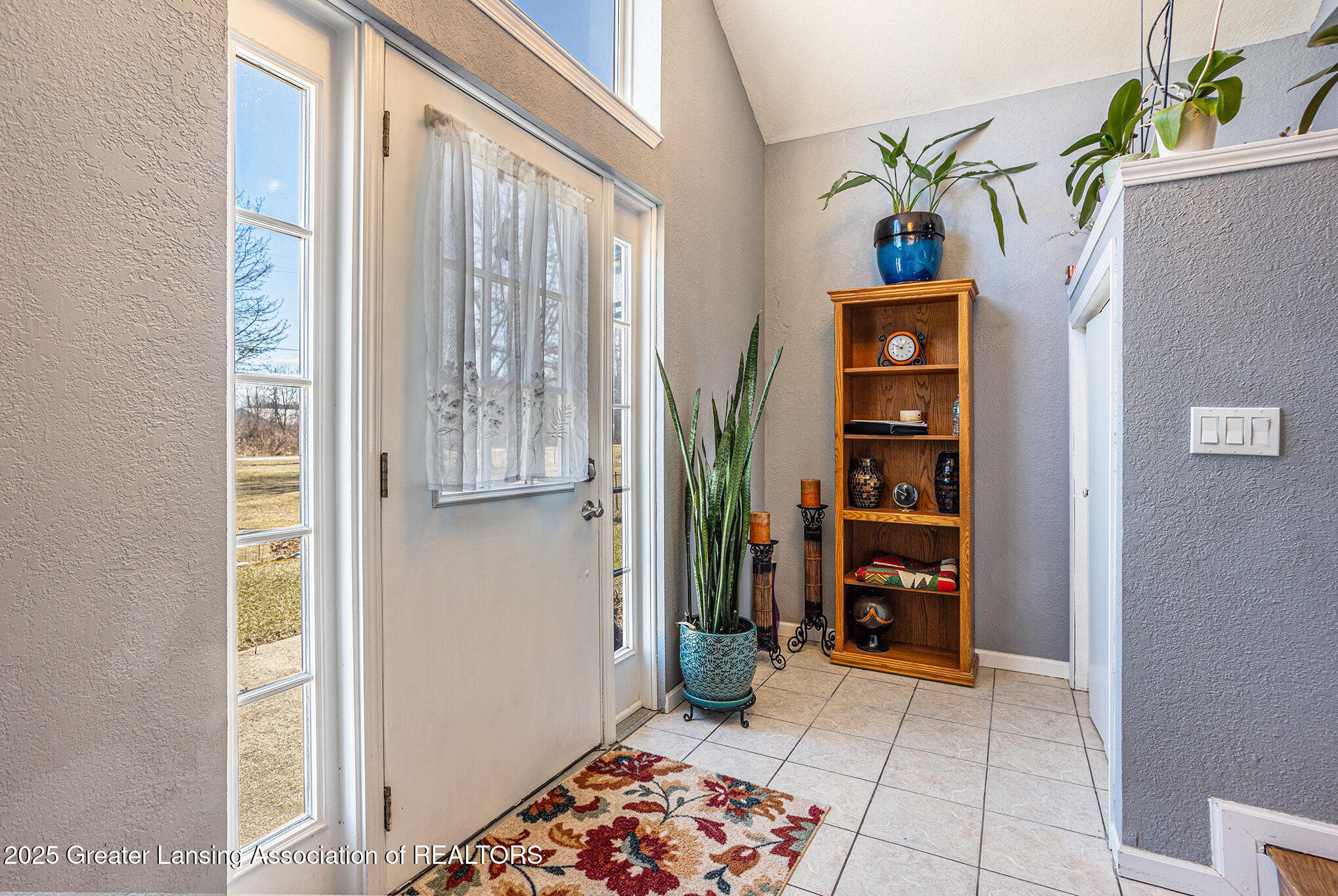 Shepherd, Michigan 48883, United States, 3 Bedrooms Bedrooms, ,3 BathroomsBathrooms,Residential,Active,96545