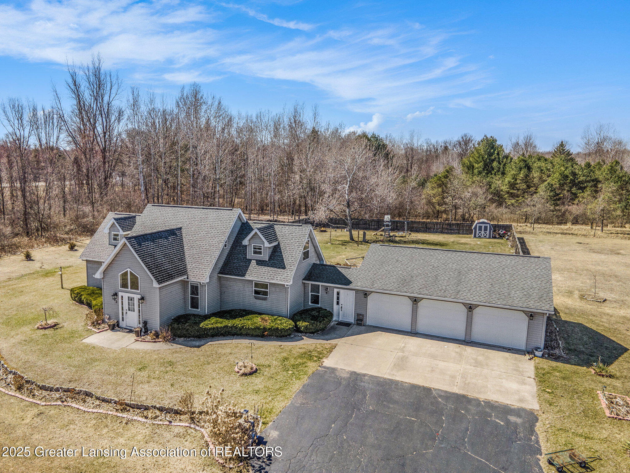 Shepherd, Michigan 48883, United States, 3 Bedrooms Bedrooms, ,3 BathroomsBathrooms,Residential,Active,96545