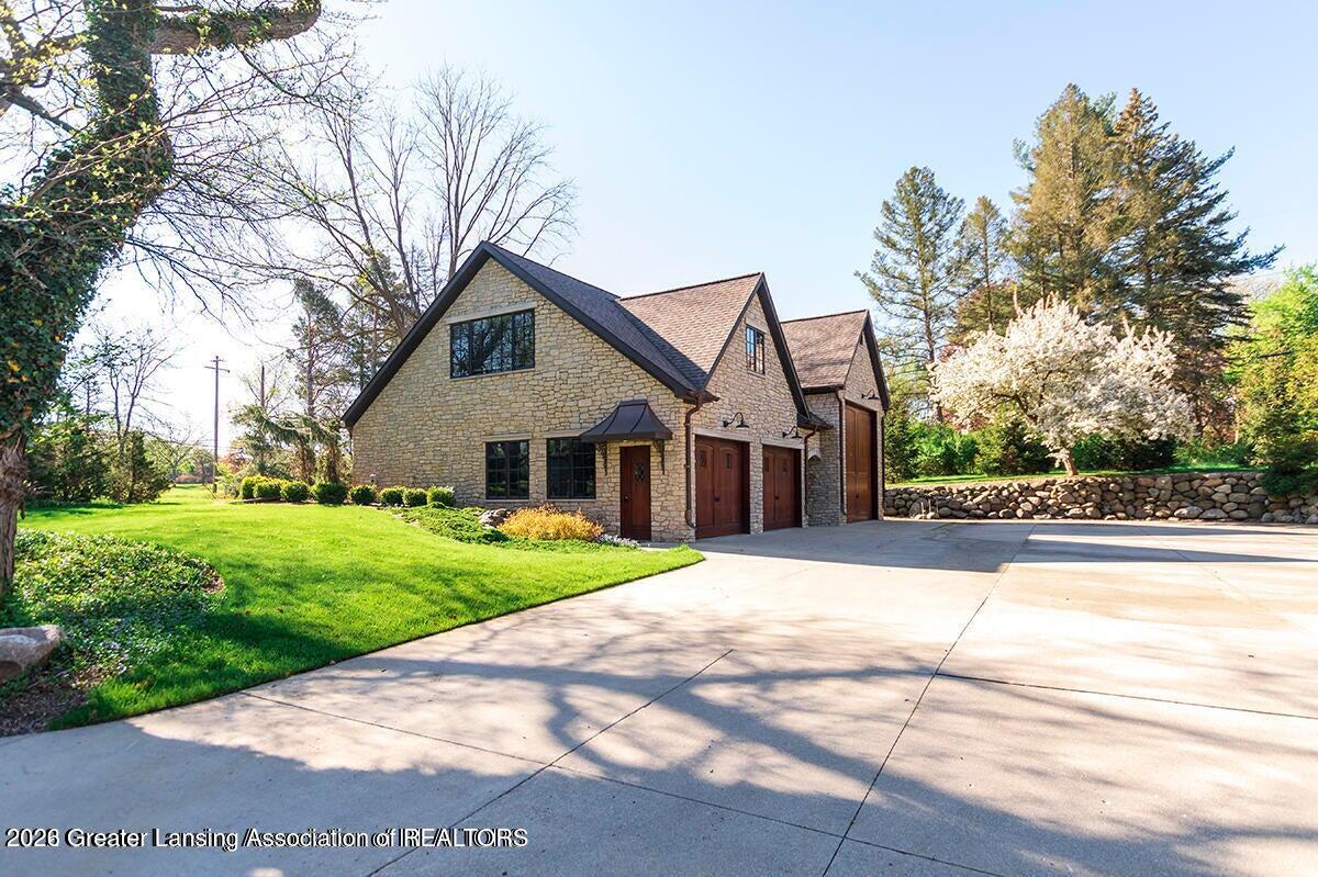Lansing, Michigan, 48911, United States, 5 Bedrooms Bedrooms, ,5 BathroomsBathrooms,Residential,Active,2027073