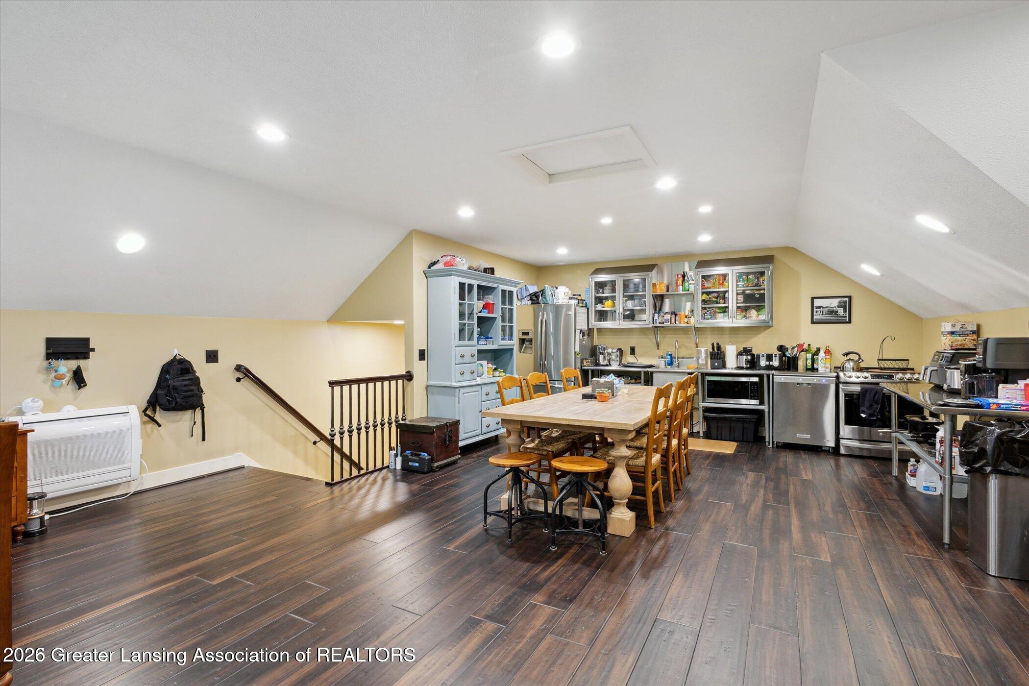 Lansing, Michigan, 48911, United States, 5 Bedrooms Bedrooms, ,5 BathroomsBathrooms,Residential,Active,2027073