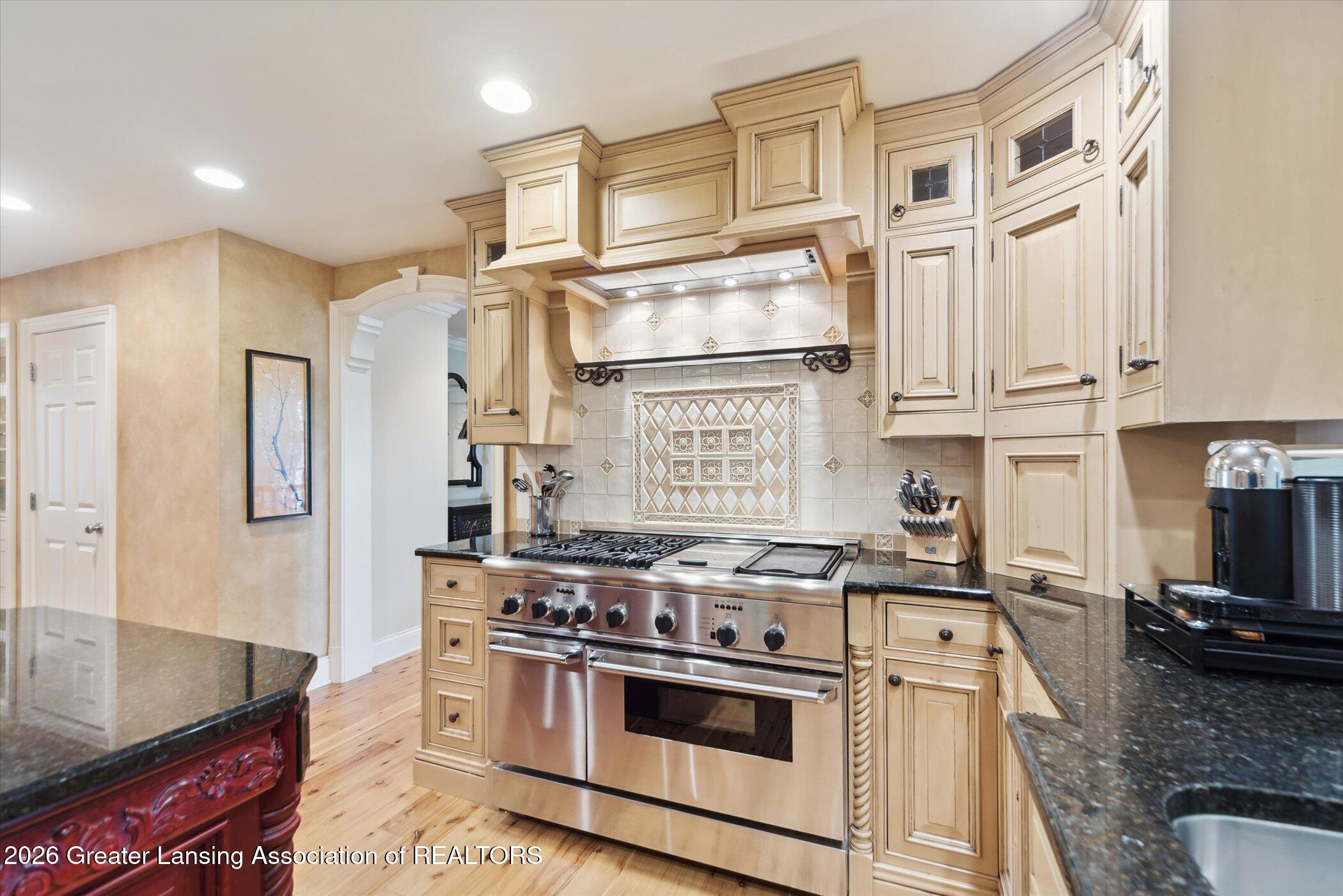 Lansing, Michigan, 48911, United States, 5 Bedrooms Bedrooms, ,5 BathroomsBathrooms,Residential,Active,2027073
