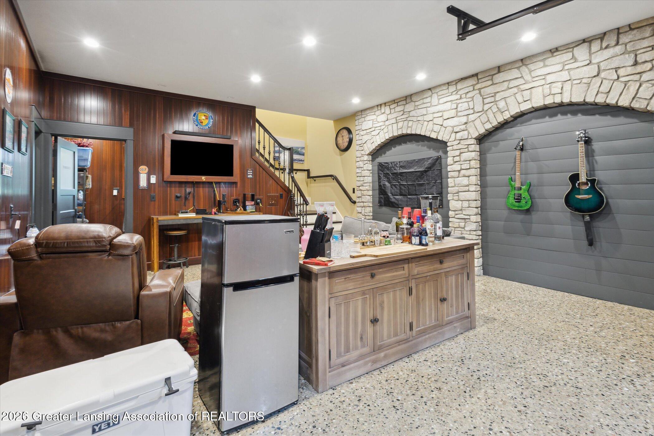 Lansing, Michigan, 48911, United States, 5 Bedrooms Bedrooms, ,5 BathroomsBathrooms,Residential,Active,2027073