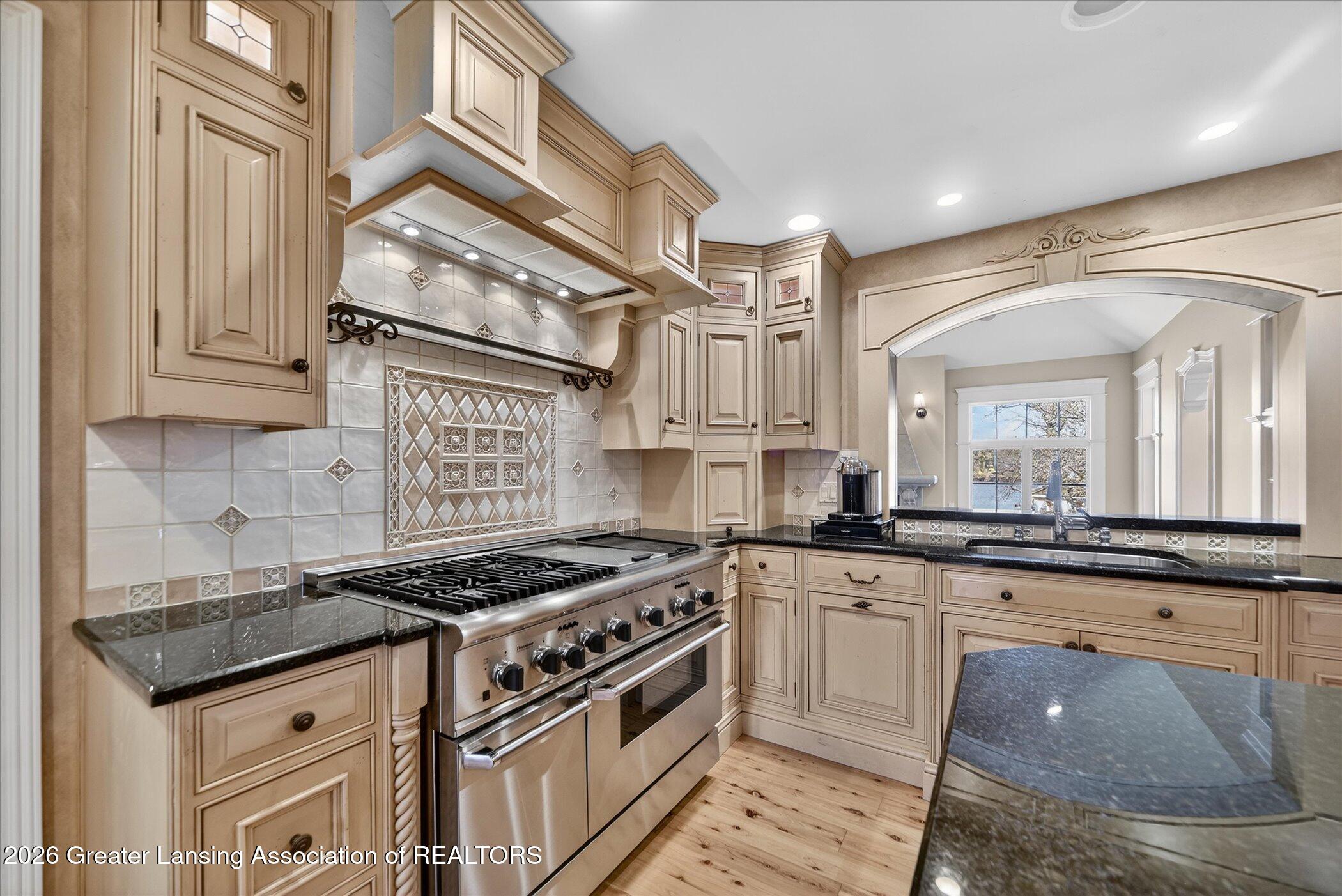 Lansing, Michigan, 48911, United States, 5 Bedrooms Bedrooms, ,5 BathroomsBathrooms,Residential,Active,2027073