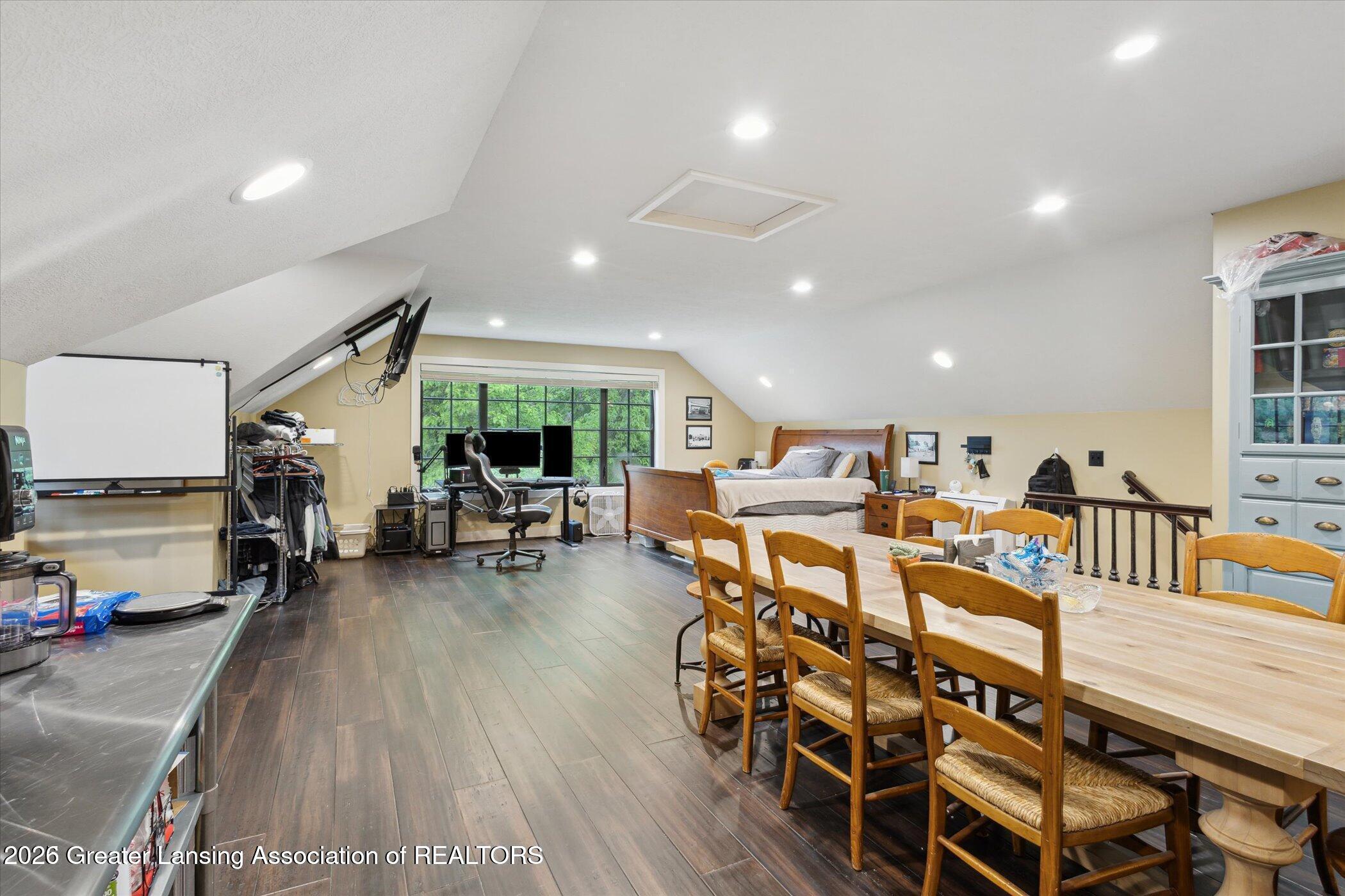 Lansing, Michigan, 48911, United States, 5 Bedrooms Bedrooms, ,5 BathroomsBathrooms,Residential,Active,2027073