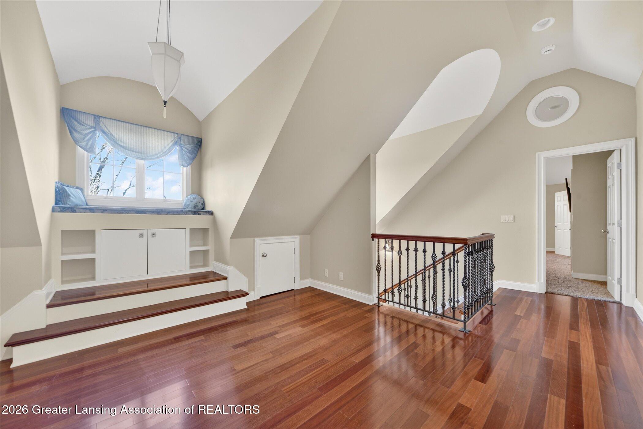 Lansing, Michigan, 48911, United States, 5 Bedrooms Bedrooms, ,5 BathroomsBathrooms,Residential,Active,2027073