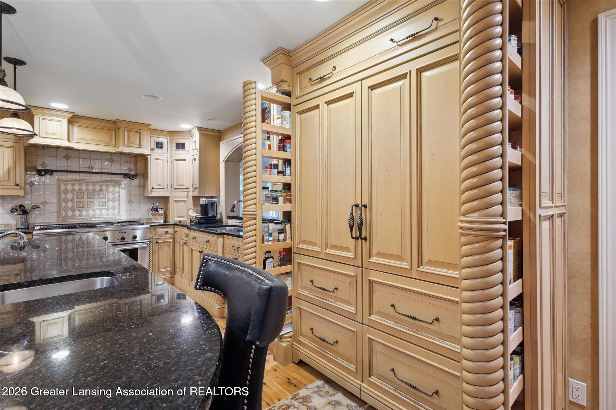 Lansing, Michigan, 48911, United States, 5 Bedrooms Bedrooms, ,5 BathroomsBathrooms,Residential,Active,2027073