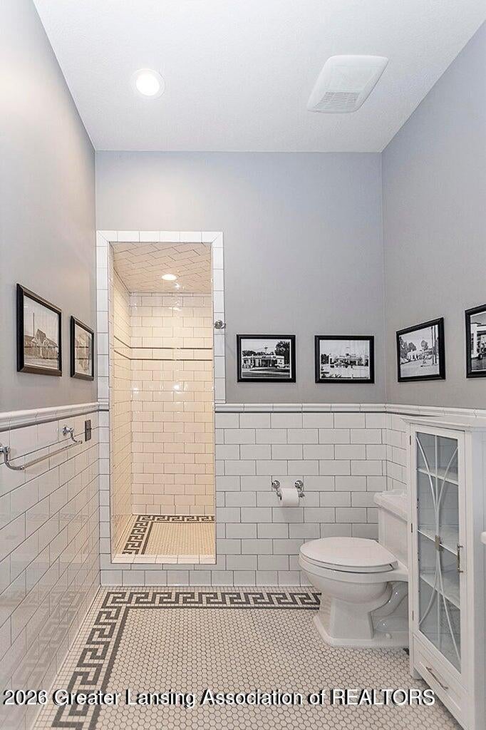 Lansing, Michigan, 48911, United States, 5 Bedrooms Bedrooms, ,5 BathroomsBathrooms,Residential,Active,2027073