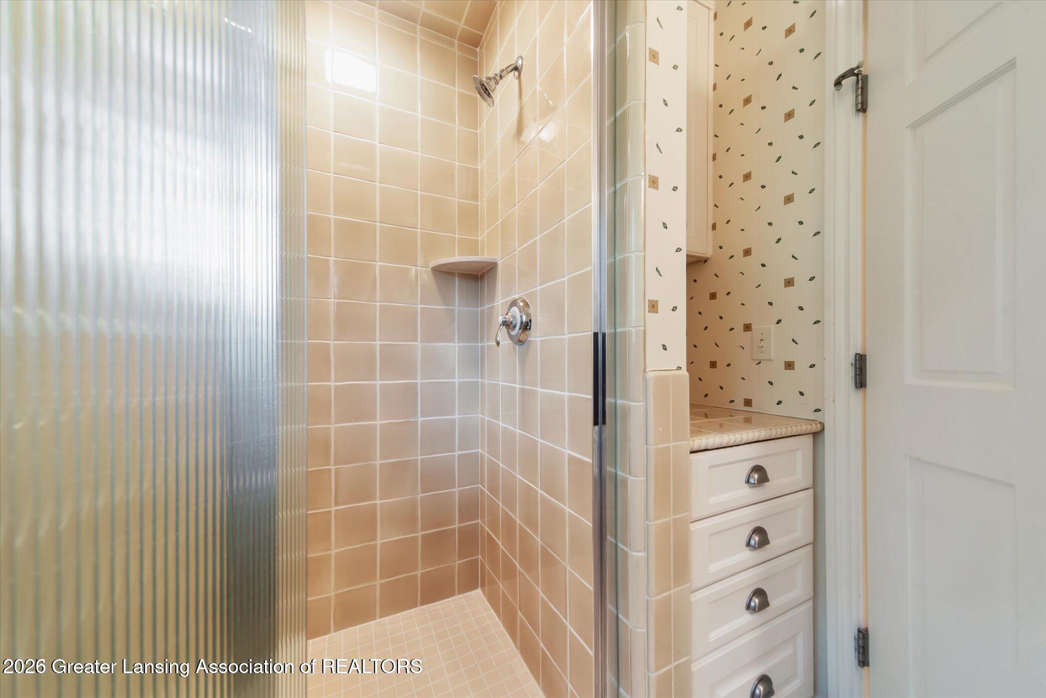 Lansing, Michigan, 48911, United States, 5 Bedrooms Bedrooms, ,5 BathroomsBathrooms,Residential,Active,2027073