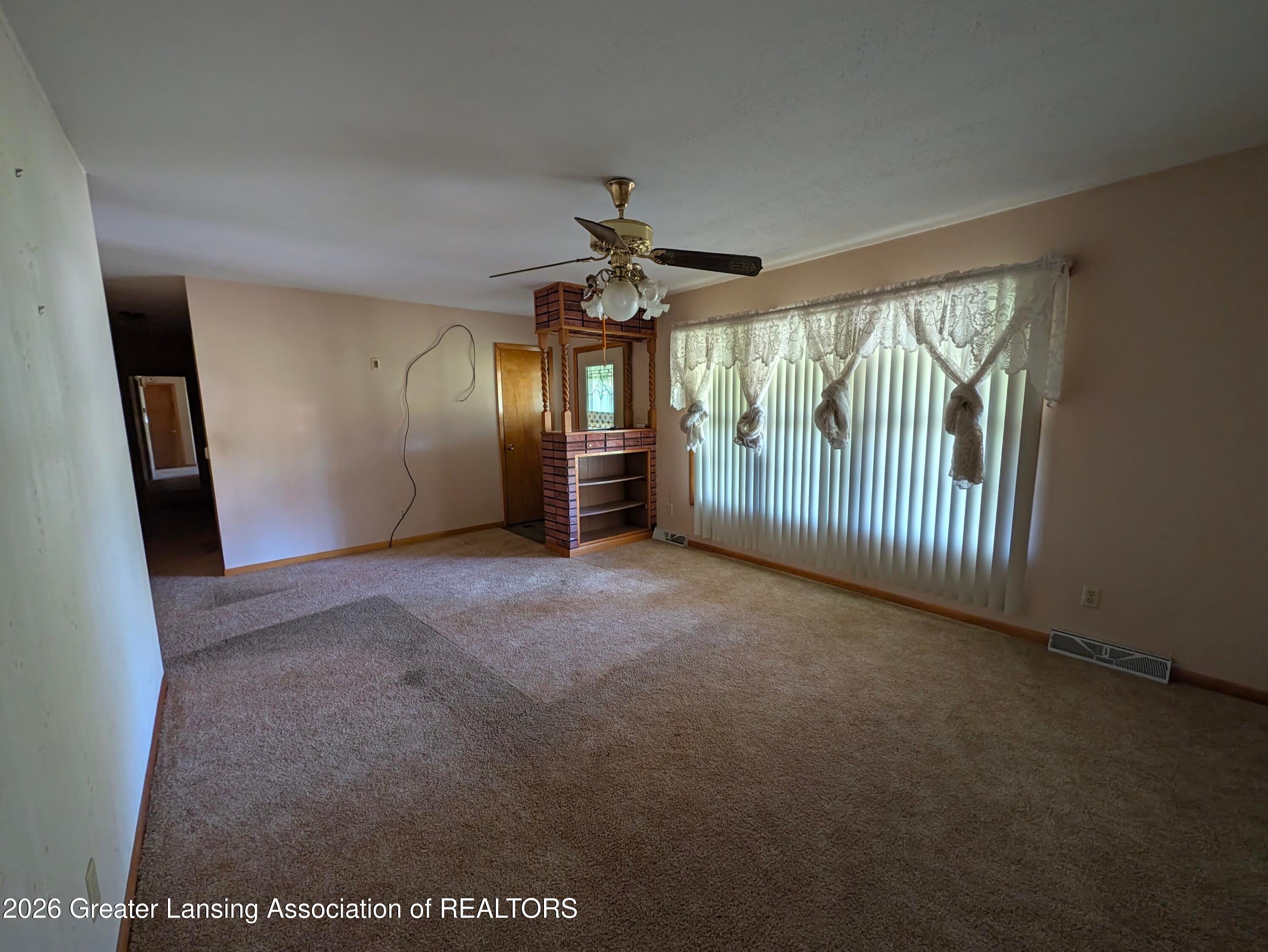 1958 Kimberly Drive - Photo 3