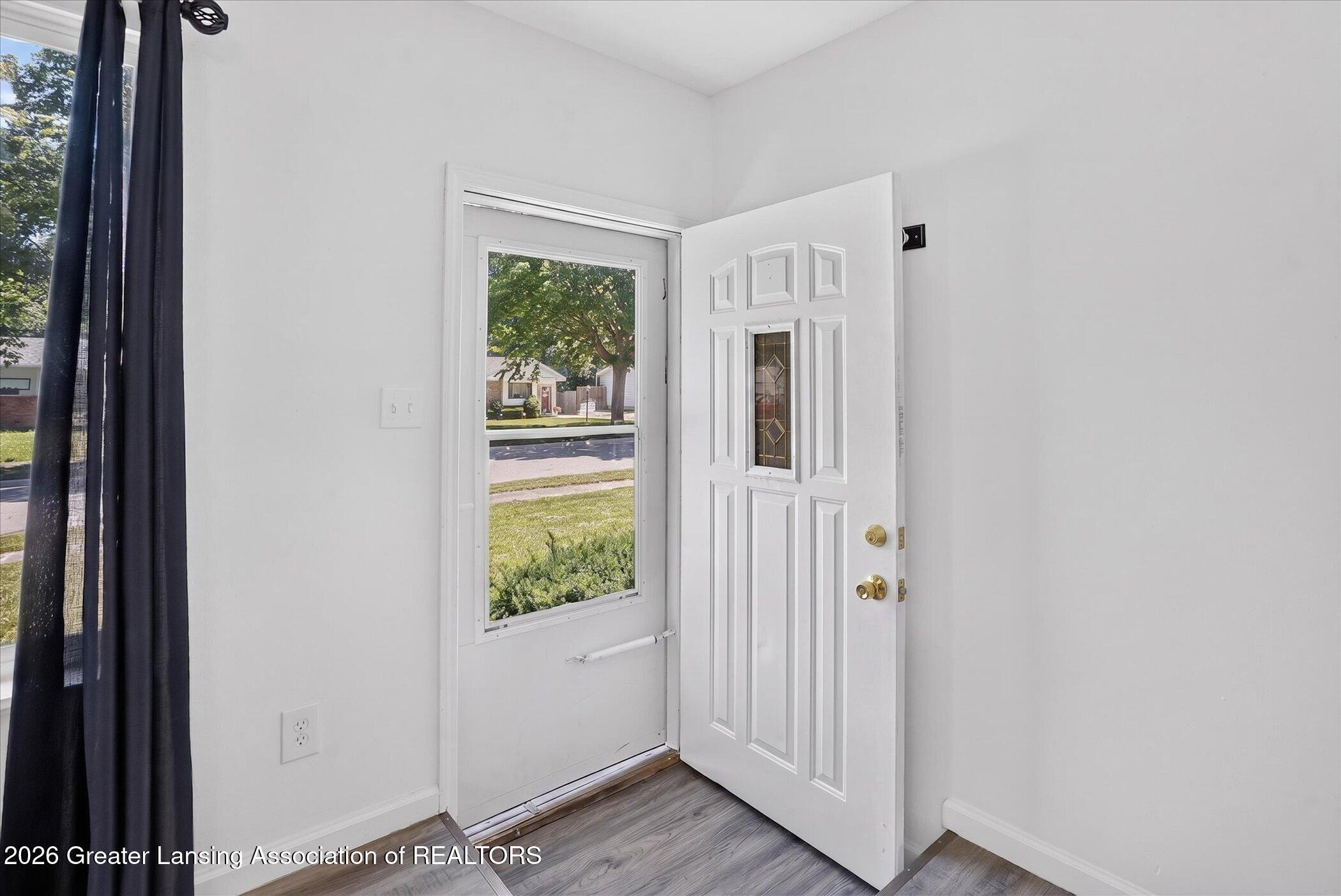 3520 Kendalwood Drive - Photo 3
