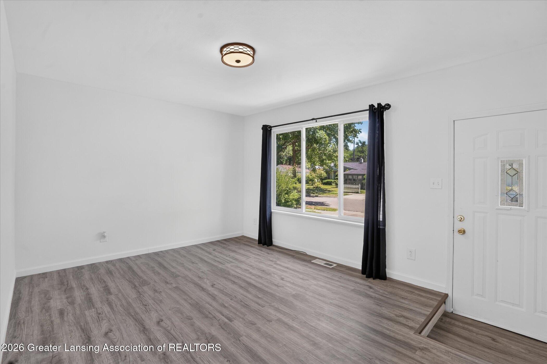 3520 Kendalwood Drive - Photo 4