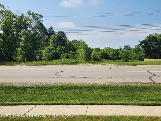 1031 E Saginaw Highway