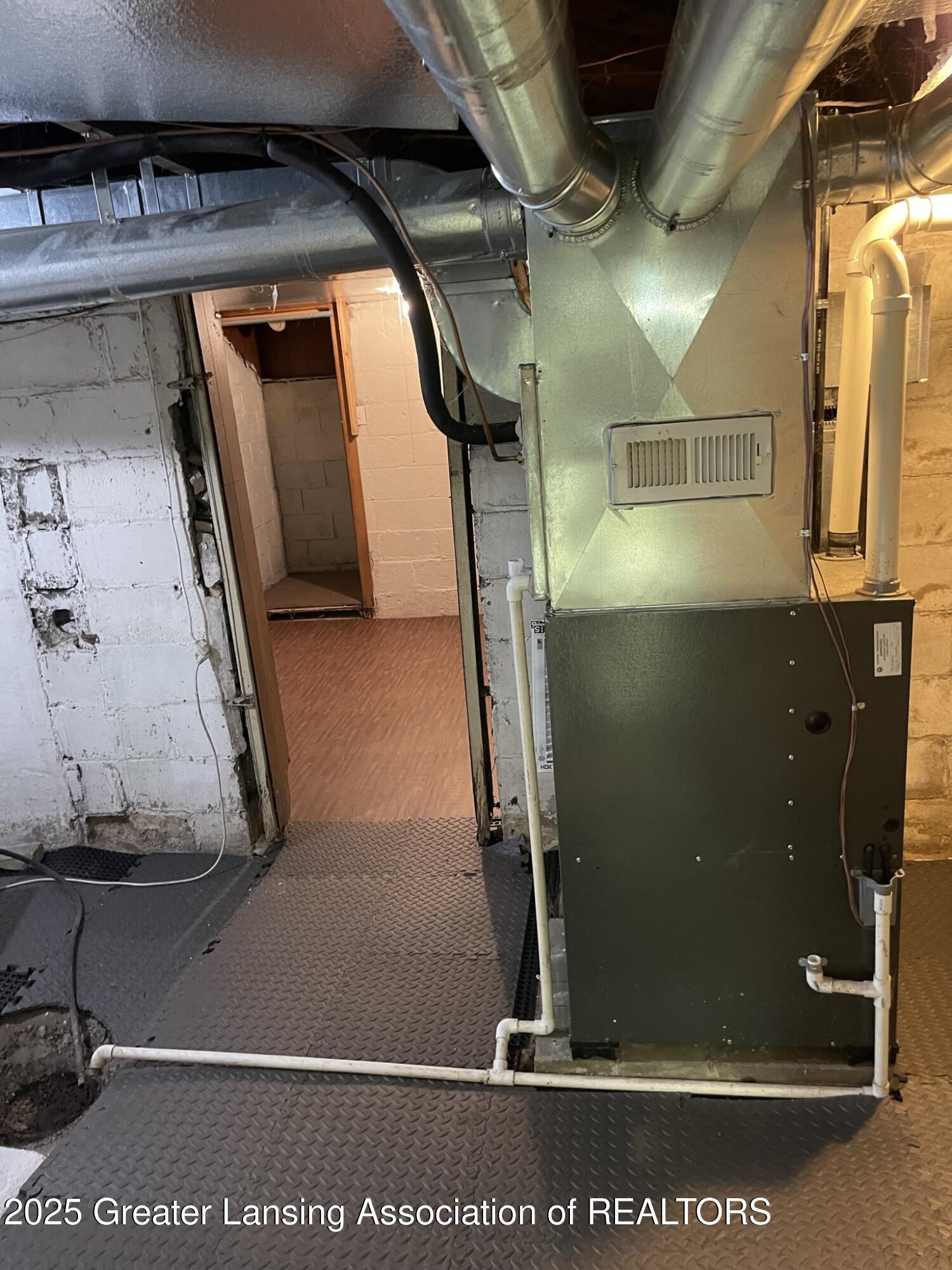 Lansing, Michigan 48933, United States, ,2 BathroomsBathrooms,Residential,Active,227461