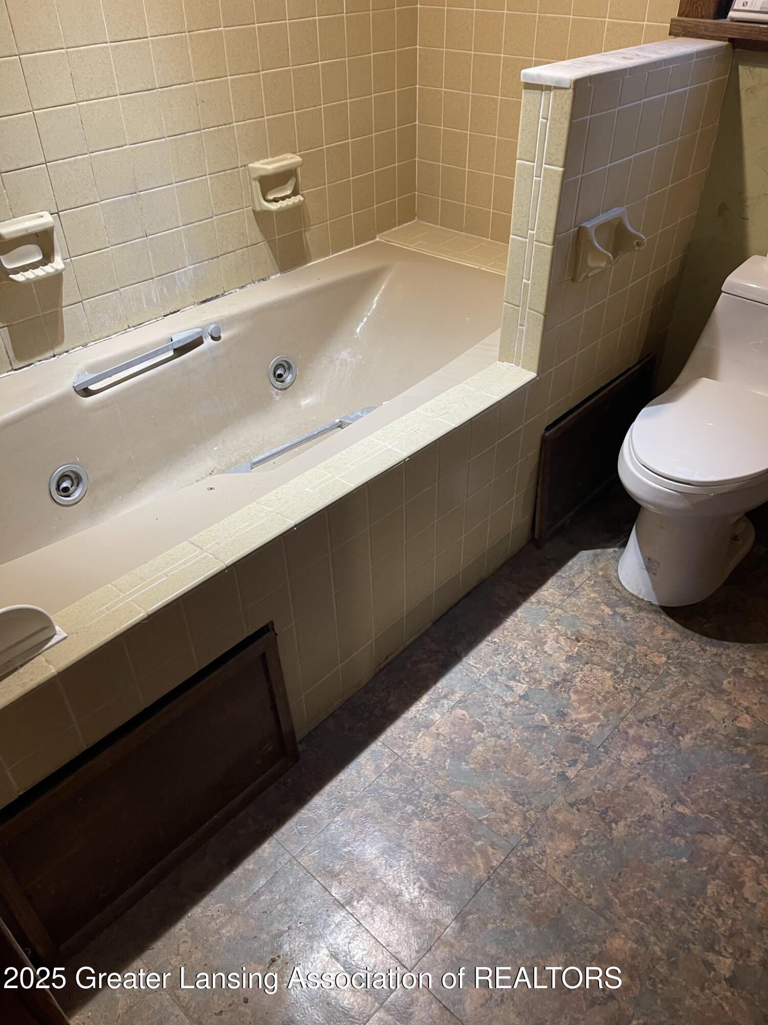Lansing, Michigan 48933, United States, ,2 BathroomsBathrooms,Residential,Active,227461