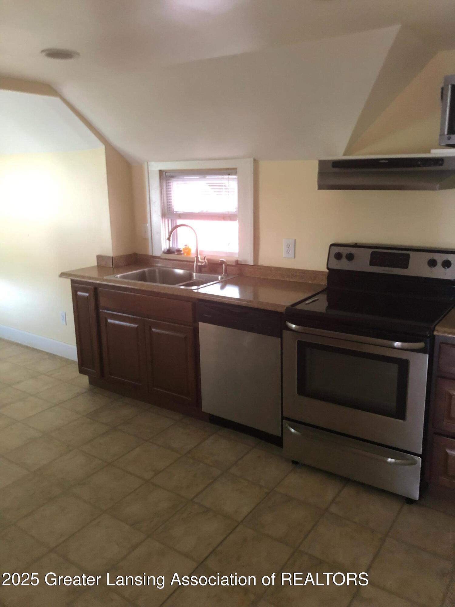 Lansing, Michigan 48933, United States, ,2 BathroomsBathrooms,Residential,Active,227461