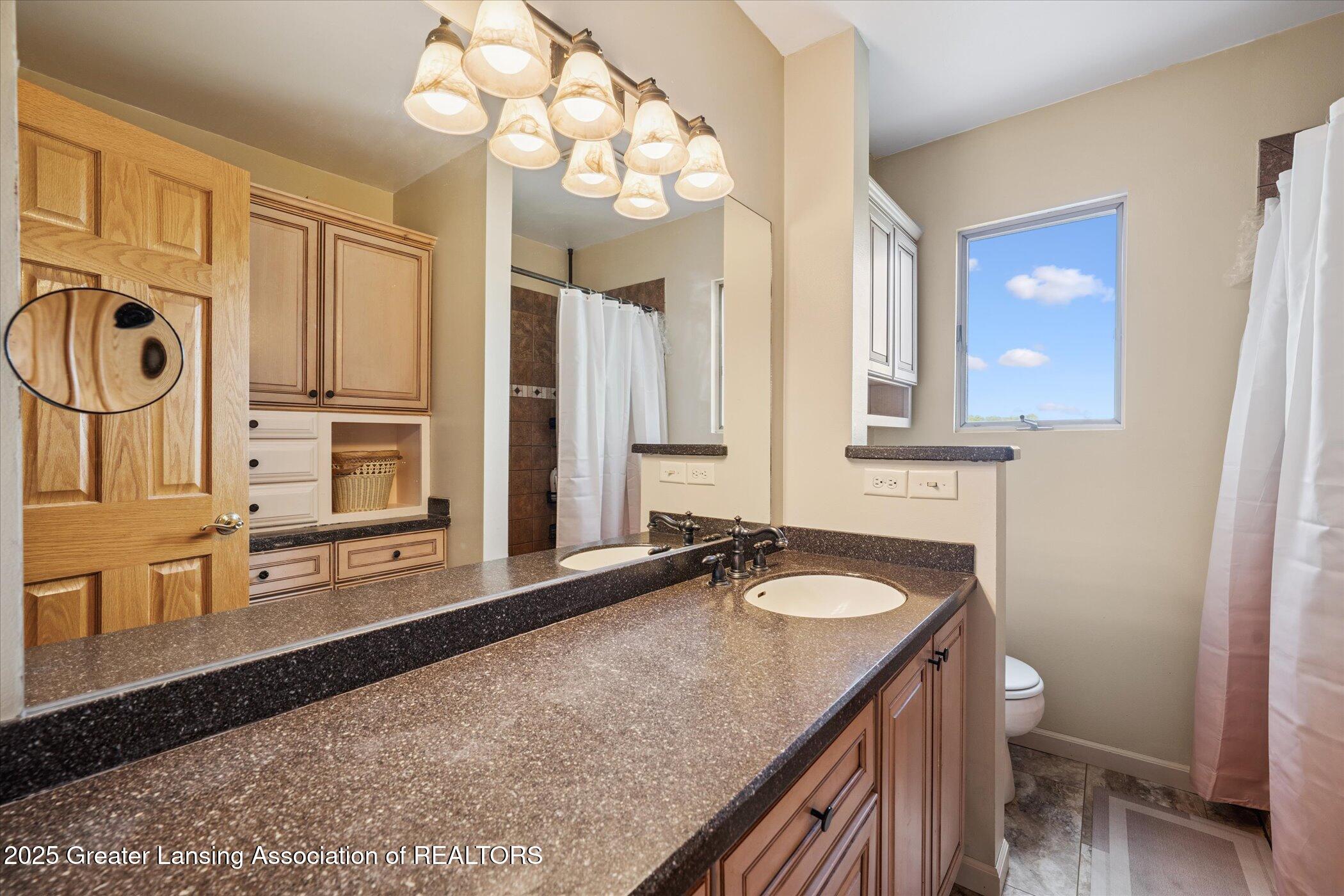 Onsted, Michigan 49265, United States, 4 Bedrooms Bedrooms, ,3 BathroomsBathrooms,Residential,Active,206120