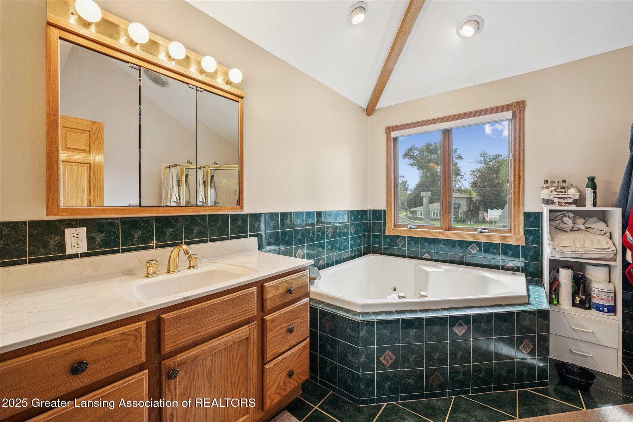 Onsted, Michigan 49265, United States, 4 Bedrooms Bedrooms, ,3 BathroomsBathrooms,Residential,Active,206120