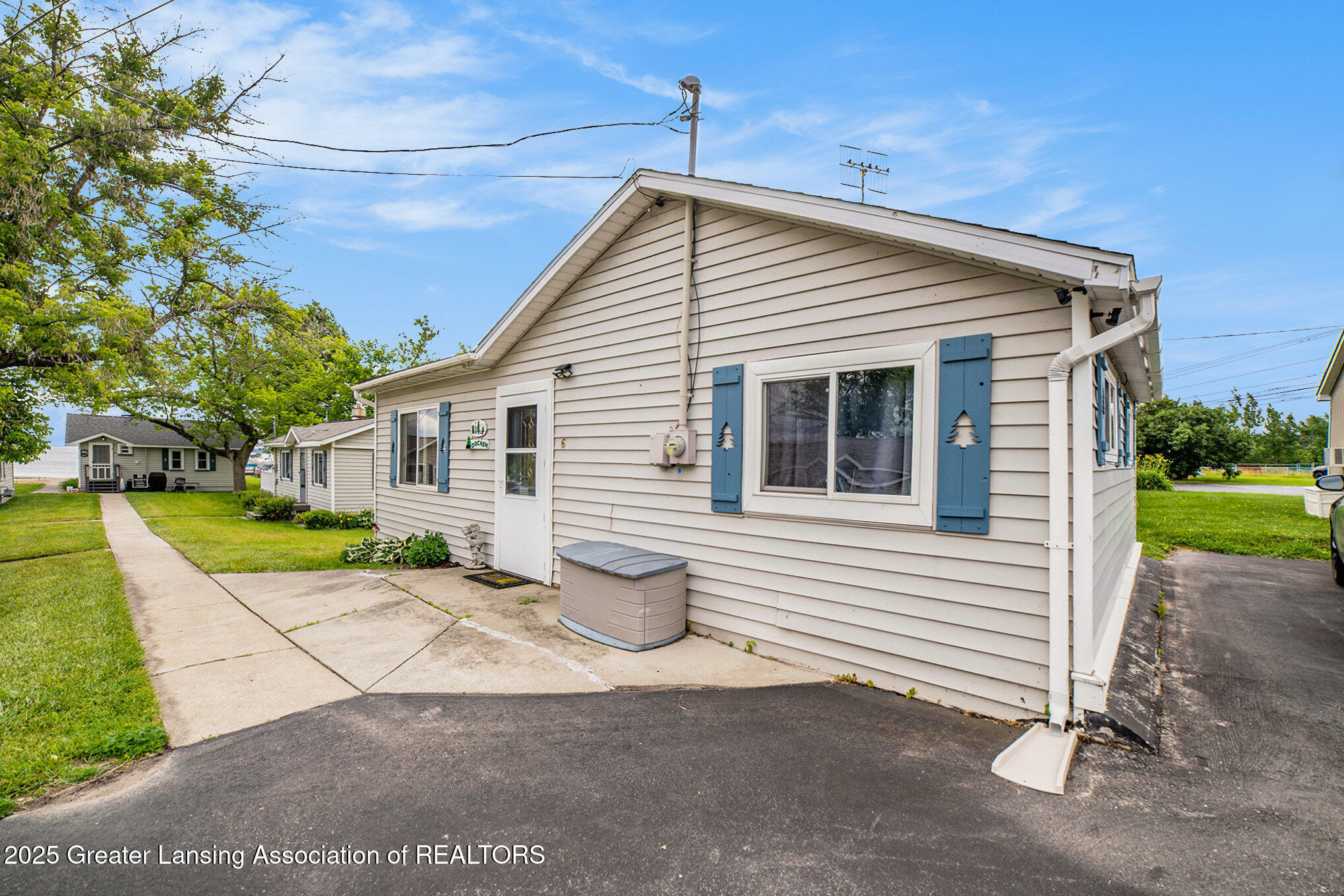 Houghton Lake, Michigan 48629, United States, 2 Bedrooms Bedrooms, ,1 BathroomBathrooms,Residential,Active,161939