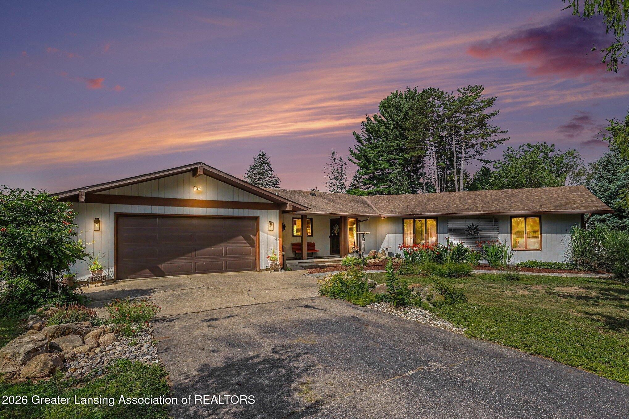 12196 Center Road - Photo 2
