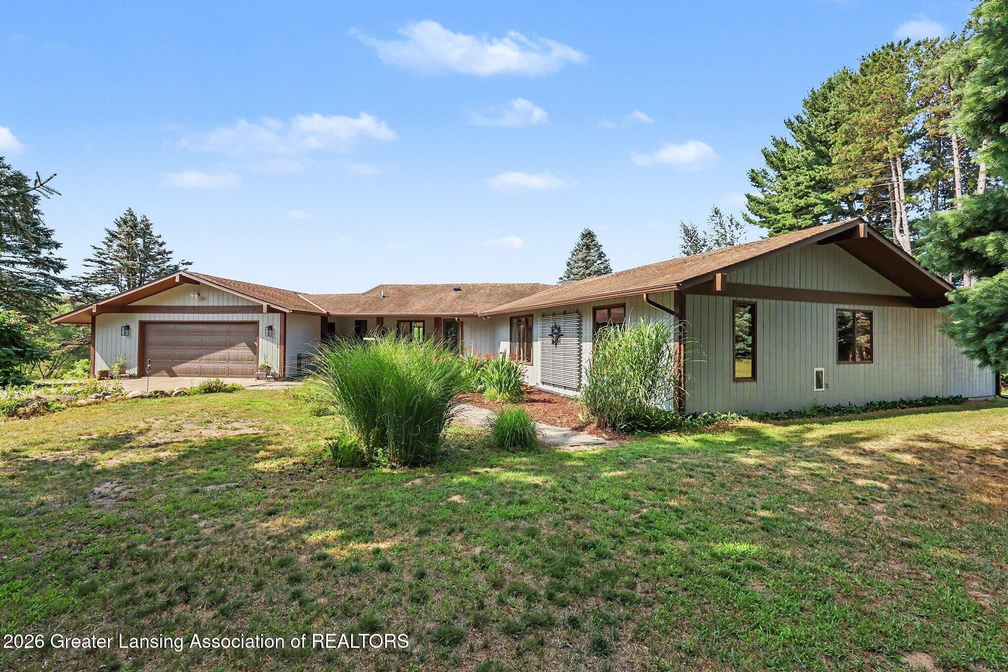 12196 Center Road - Photo 4