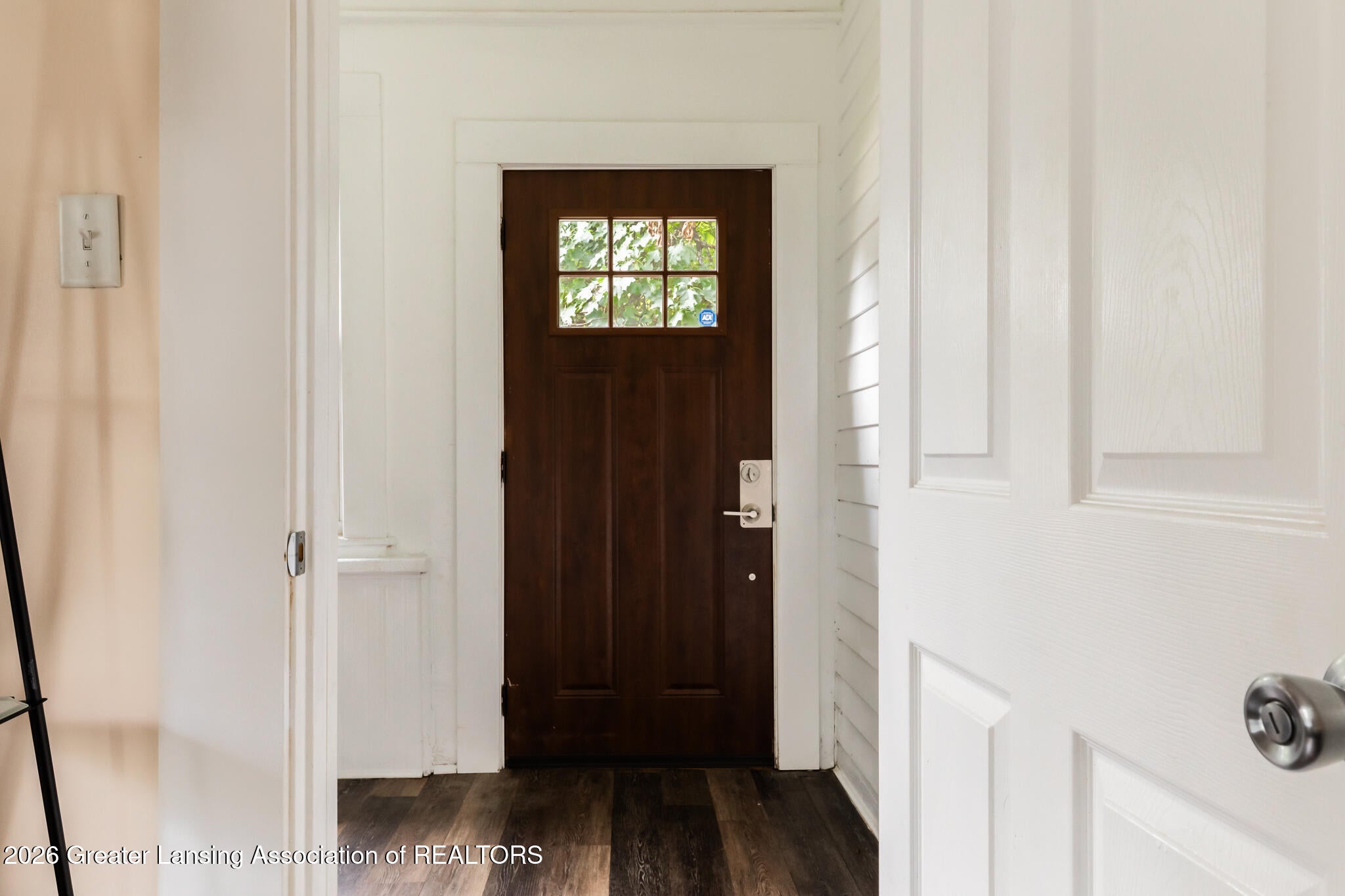 1235 N Capitol Avenue - Photo 3