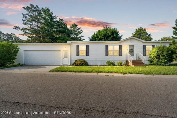 148 LINDEN BLVD, MASON, MI 48854 - Image 85f01ac8832000ec95d96152be31ce7d/334266883
