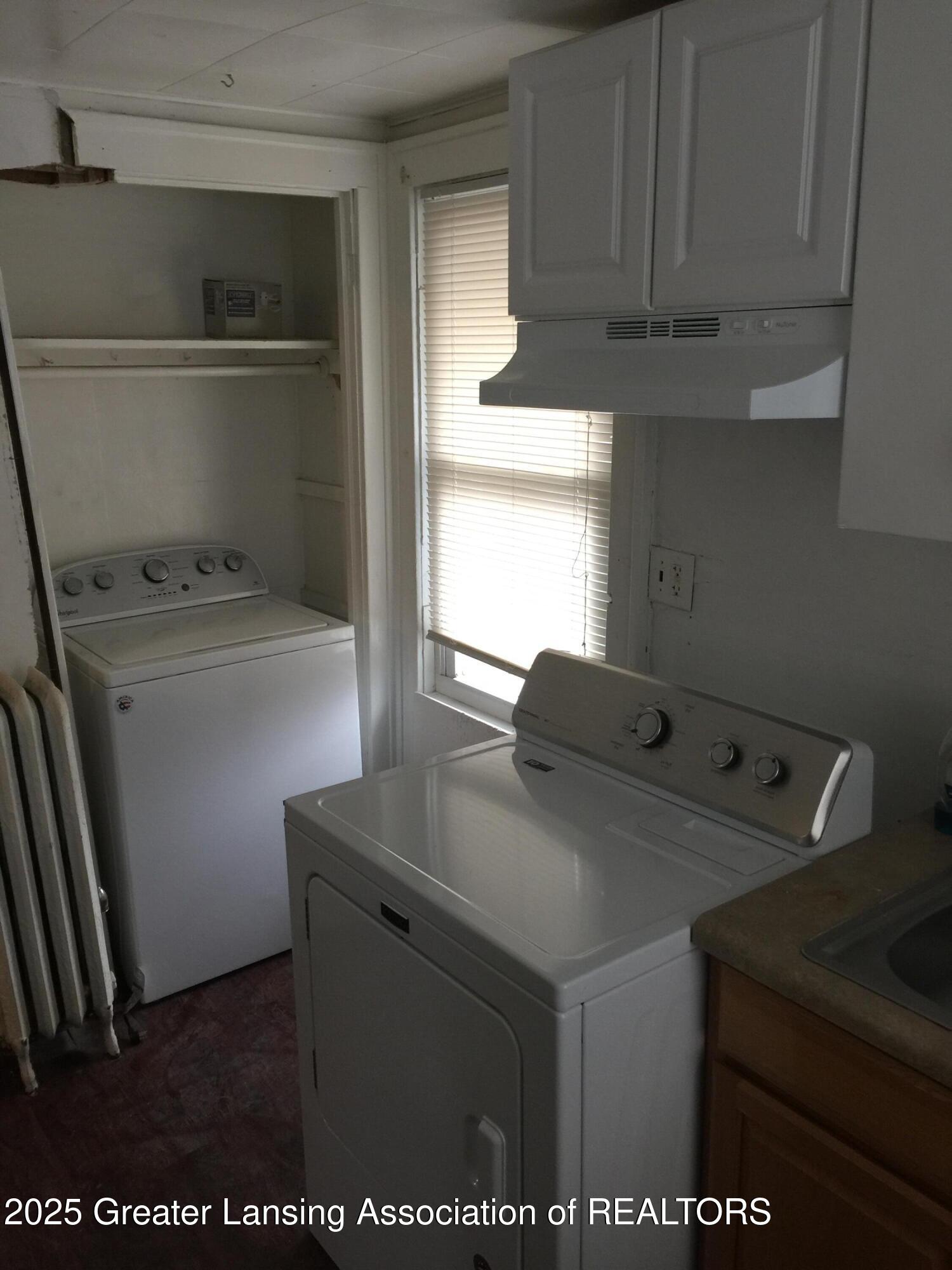 Lansing, Michigan 48933, United States, ,2 BathroomsBathrooms,Residential,Active,228311