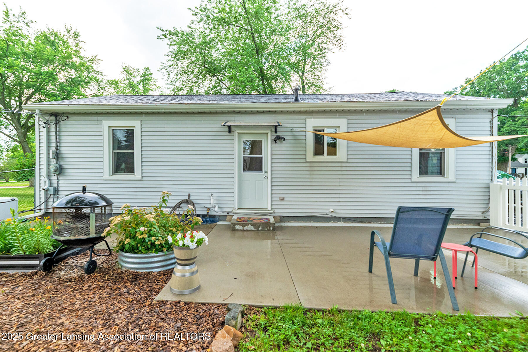 Williamston, Michigan 48895, United States, 2 Bedrooms Bedrooms, ,1 BathroomBathrooms,Residential,Pending,158999