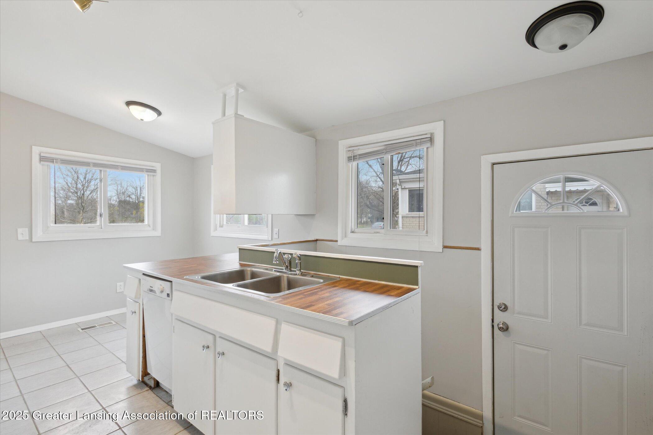 Lansing, Michigan 48912, United States, ,Residential,Active,115825