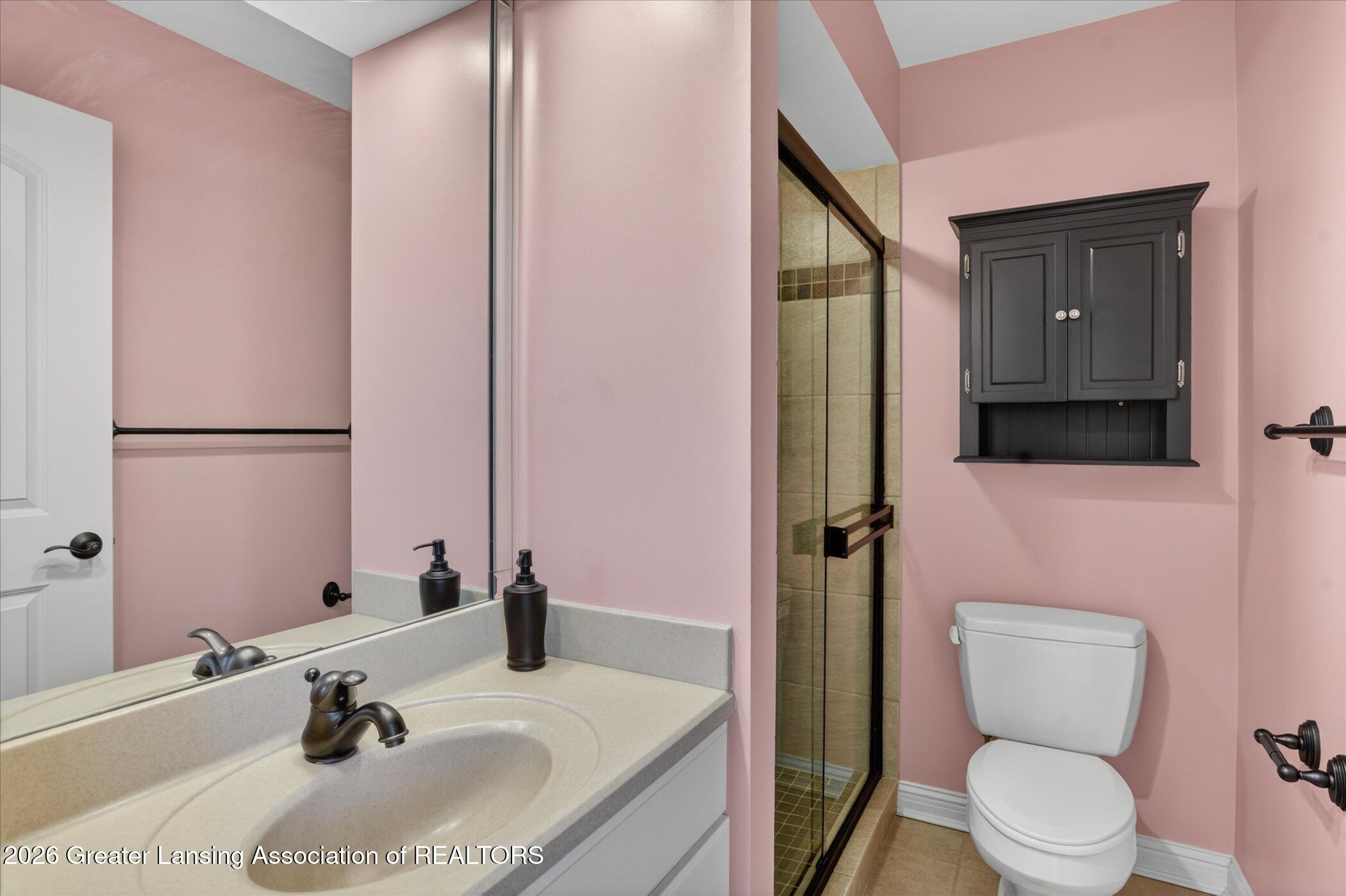Okemos, Michigan, 48864, United States, 5 Bedrooms Bedrooms, ,6 BathroomsBathrooms,Residential,Active,2041405