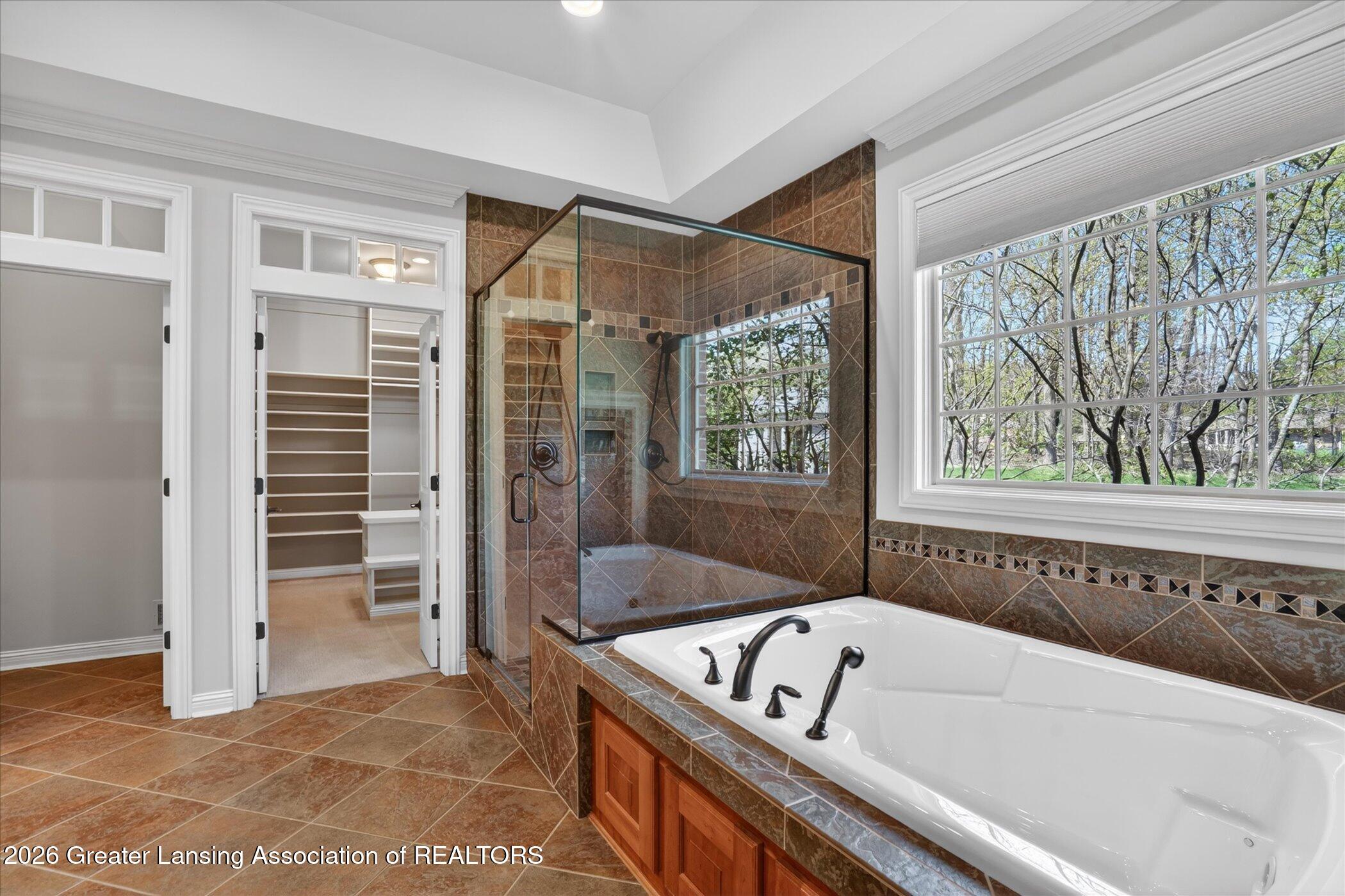 Okemos, Michigan, 48864, United States, 5 Bedrooms Bedrooms, ,6 BathroomsBathrooms,Residential,Active,2041405