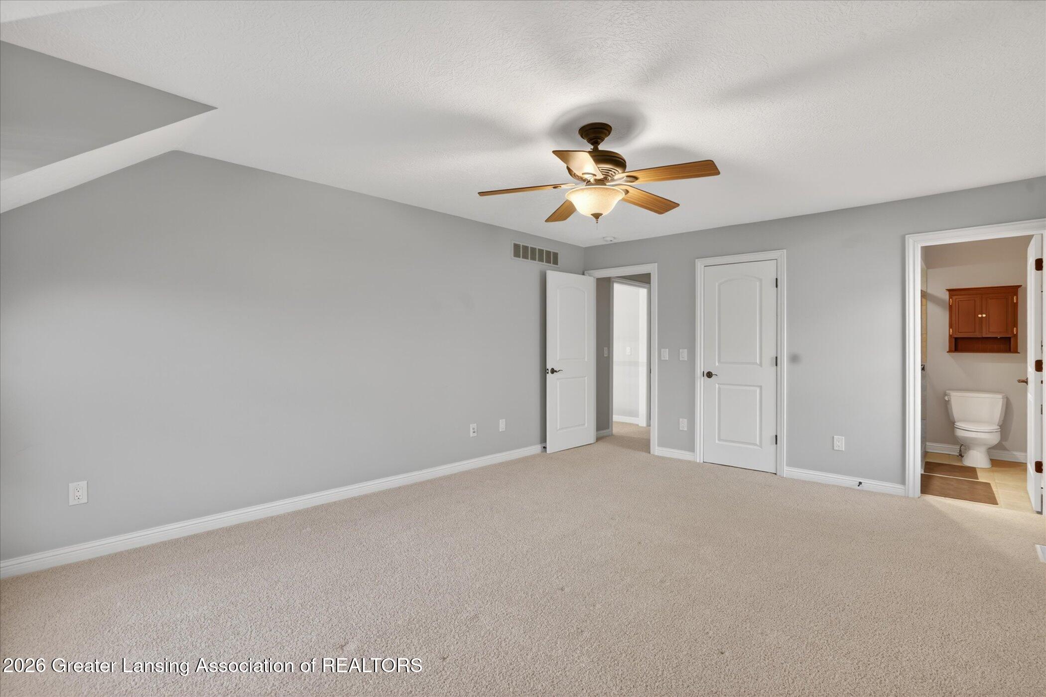 Okemos, Michigan, 48864, United States, 5 Bedrooms Bedrooms, ,6 BathroomsBathrooms,Residential,Active,2041405