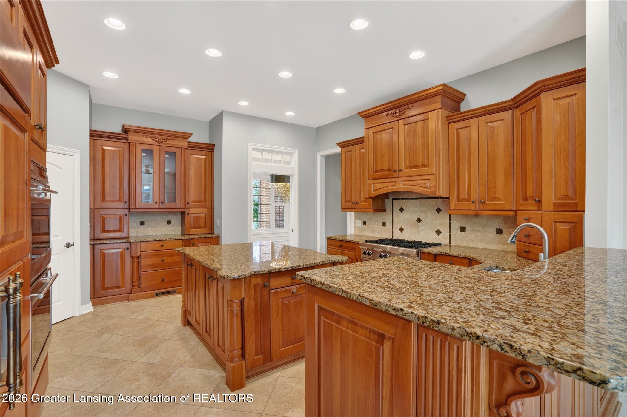 Okemos, Michigan, 48864, United States, 5 Bedrooms Bedrooms, ,6 BathroomsBathrooms,Residential,Active,2041405