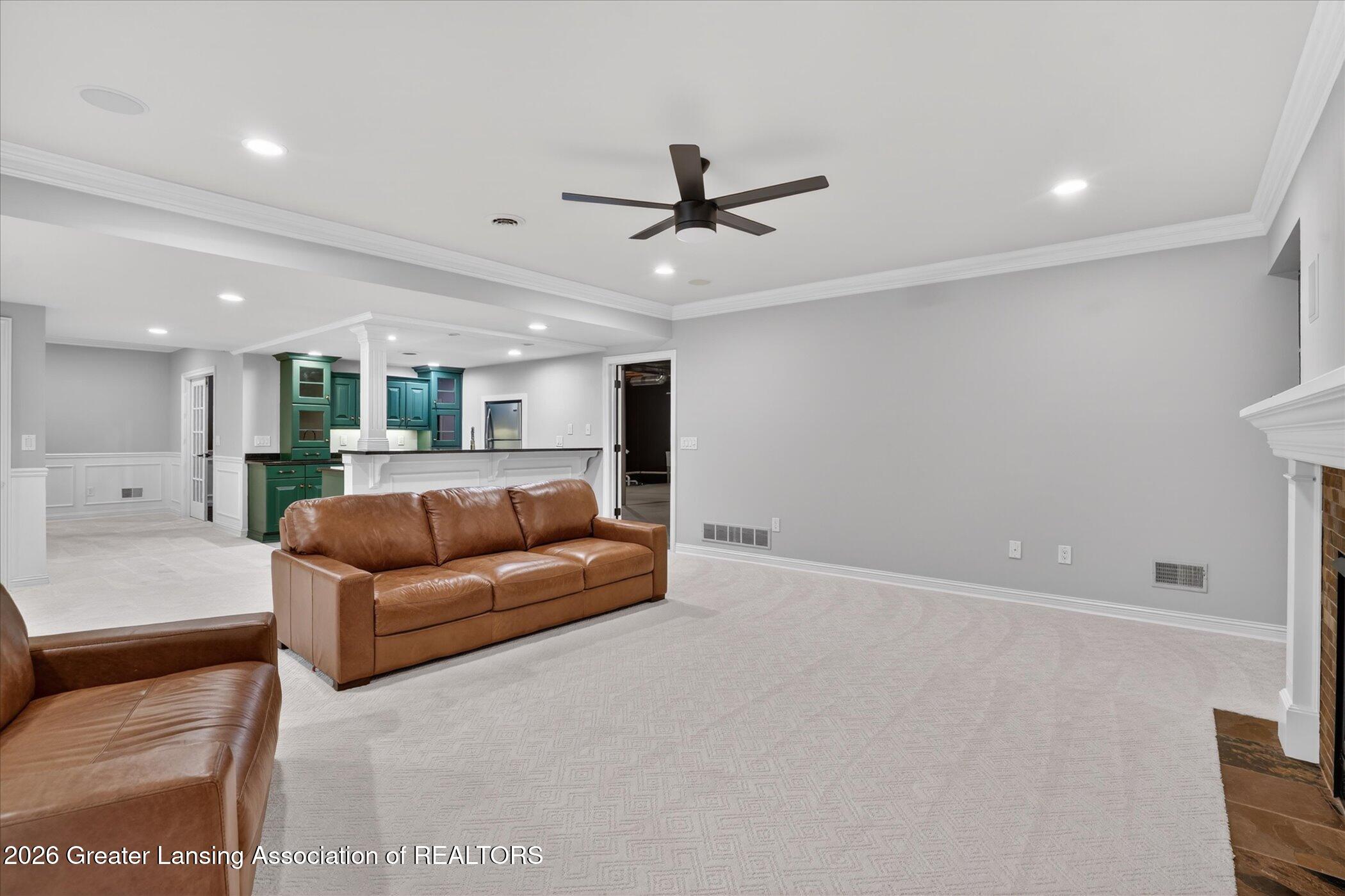 Okemos, Michigan, 48864, United States, 5 Bedrooms Bedrooms, ,6 BathroomsBathrooms,Residential,Active,2041405