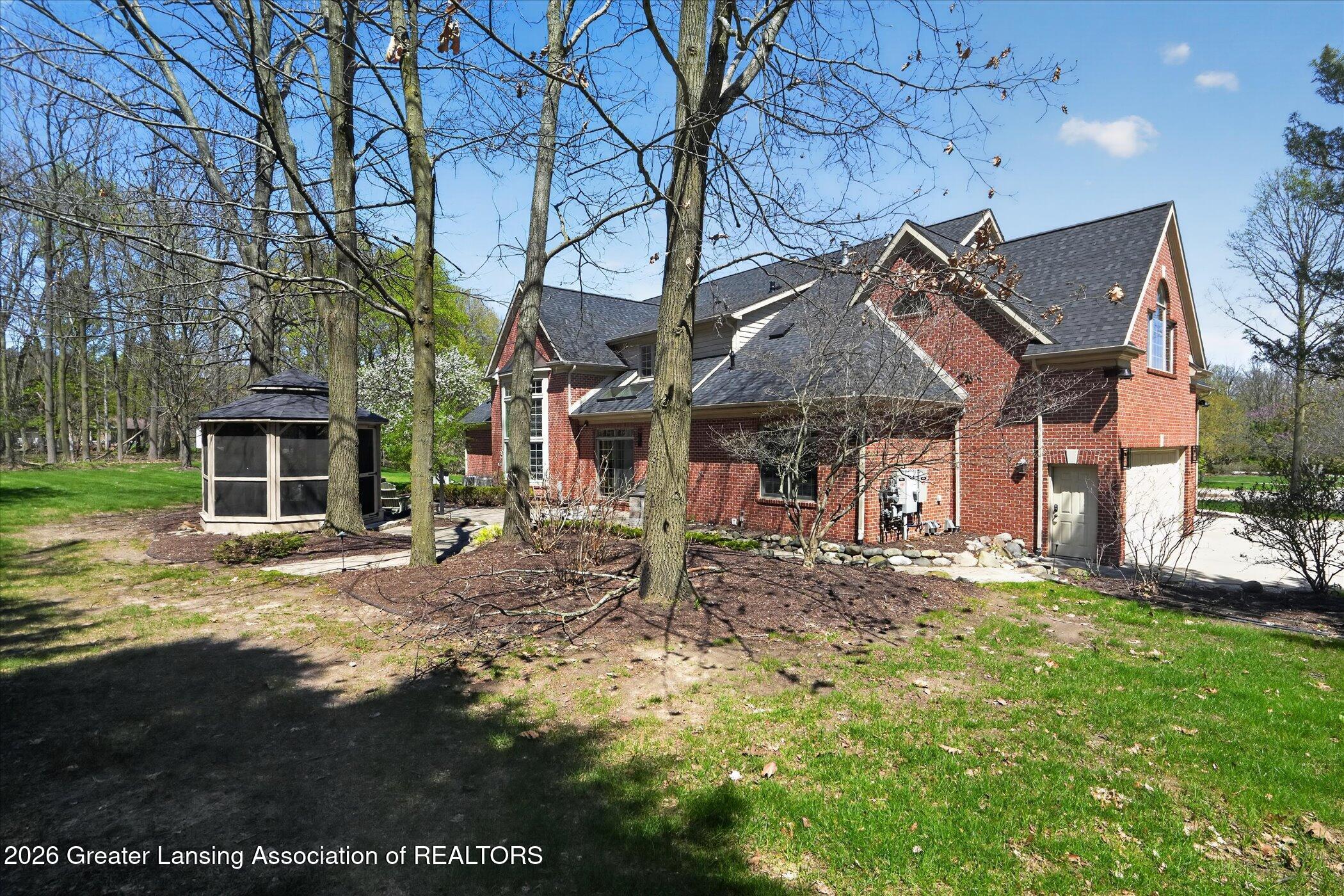 Okemos, Michigan, 48864, United States, 5 Bedrooms Bedrooms, ,6 BathroomsBathrooms,Residential,Active,2041405